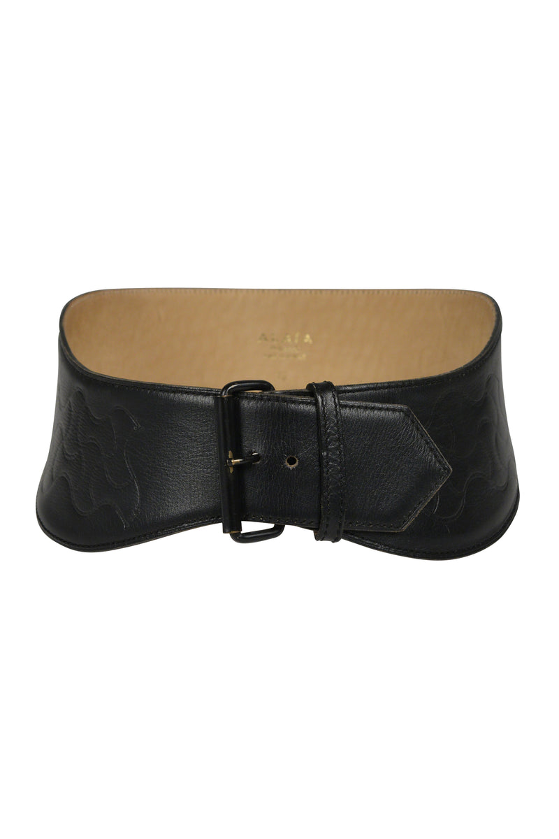 ALAIA BLACK LEATHER CURVE BELT WITH EMBOSSED DETAILS AND BRASS BUCKLE
