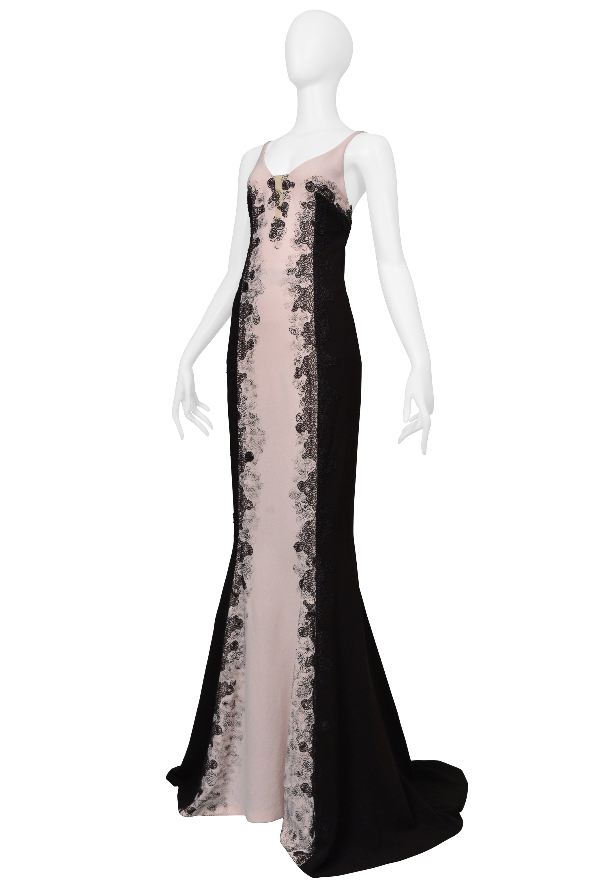BOTTEGA VENETA BLACK AND BLUSH PINK GOWN WITH LACE DETAILING AND LONG TRAIN