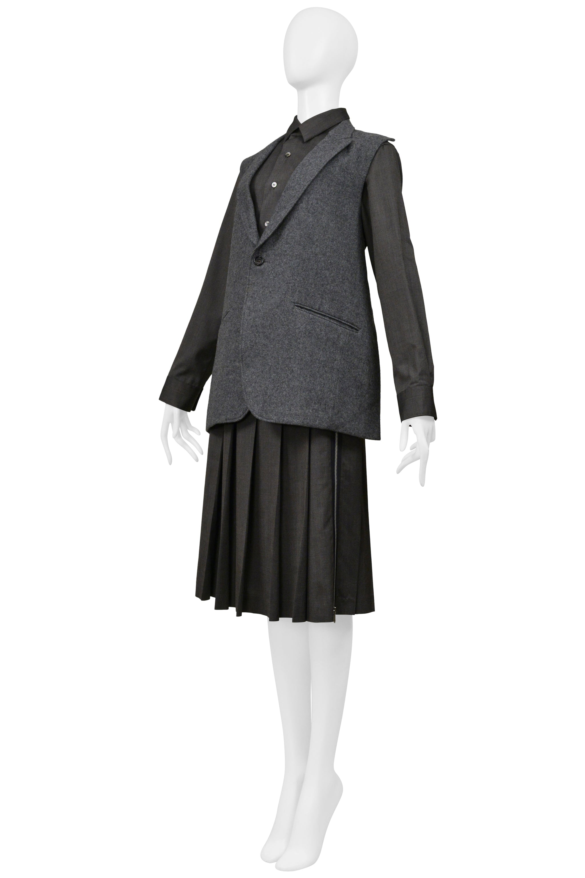COMME DES GARCONS GRAY THREE PIECE FELT VEST, WITH ATTACHED SHIRT, AND PLEATED SKIRT ENSEMBLE 2000-01