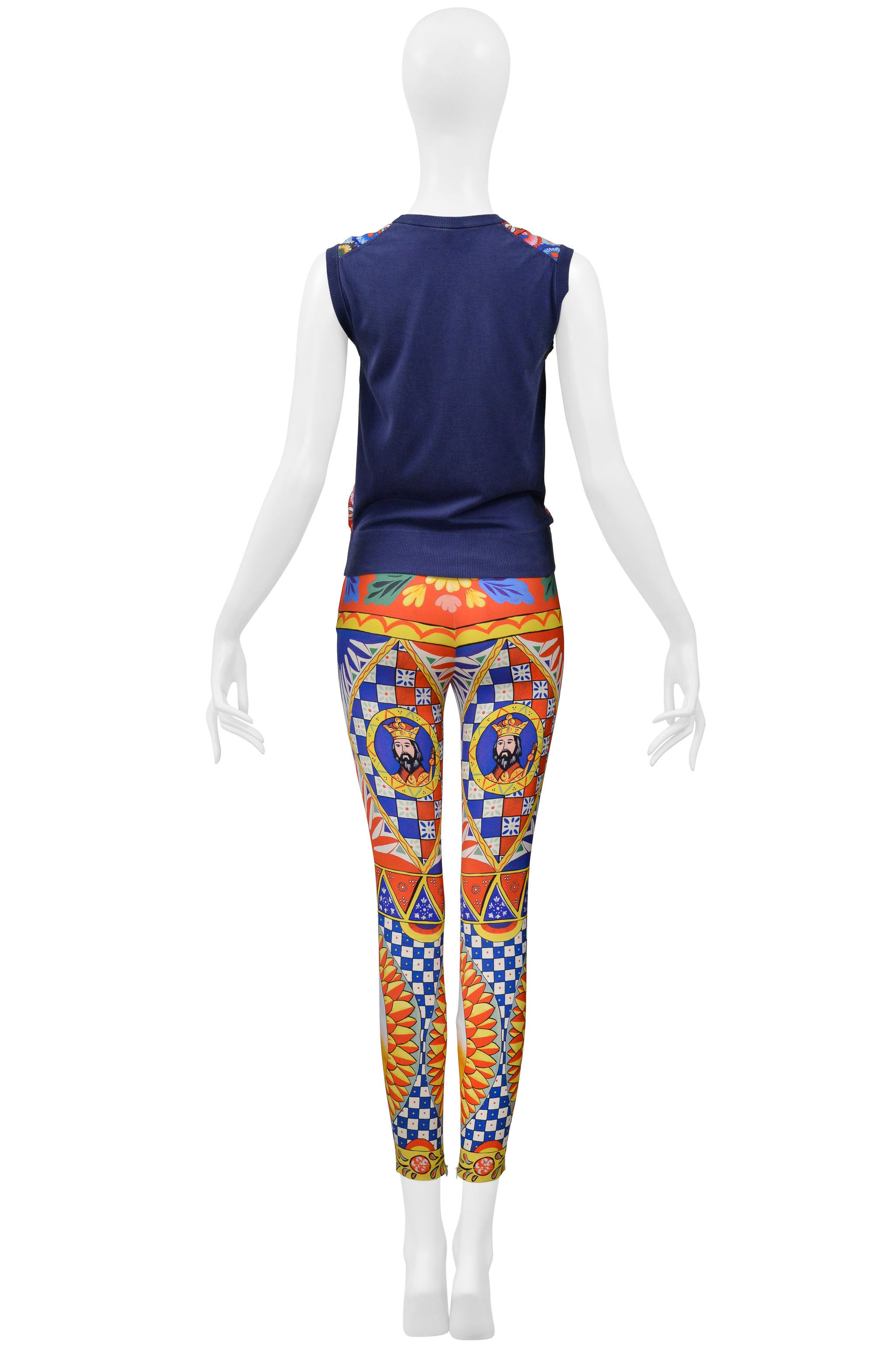 DOLCE & GABBANA KING & CARRETTO KING & QUEEN PRINT ENSEMBLE TOP AND PANTS