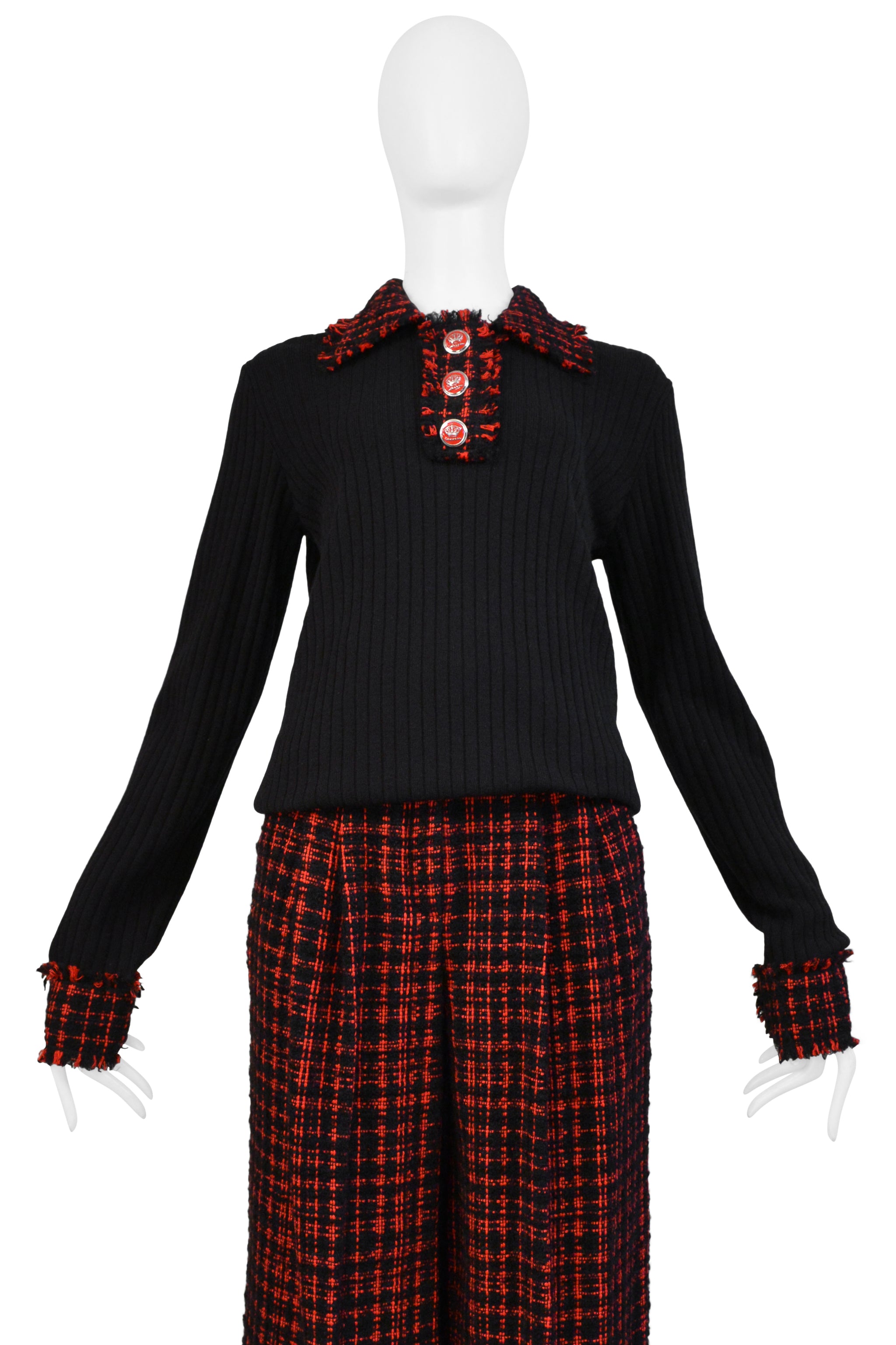 DOLCE & GABBANA D&G BLACK RIBBED SWEATER AND PLAID PANTS