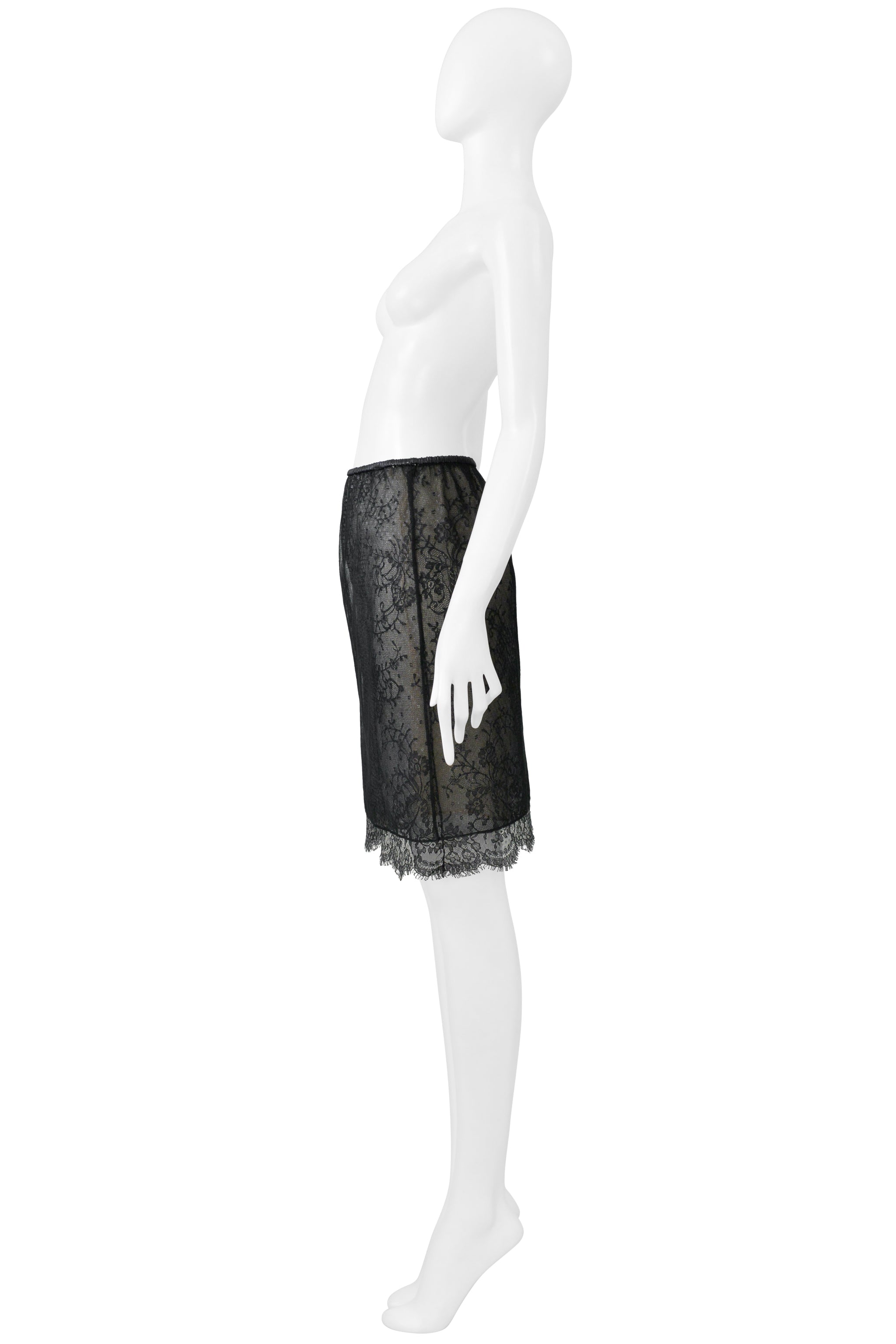 GUCCI BY TOM FORD BLACK LACE SKIRT WITH LEATHER WAISTBAND 1999