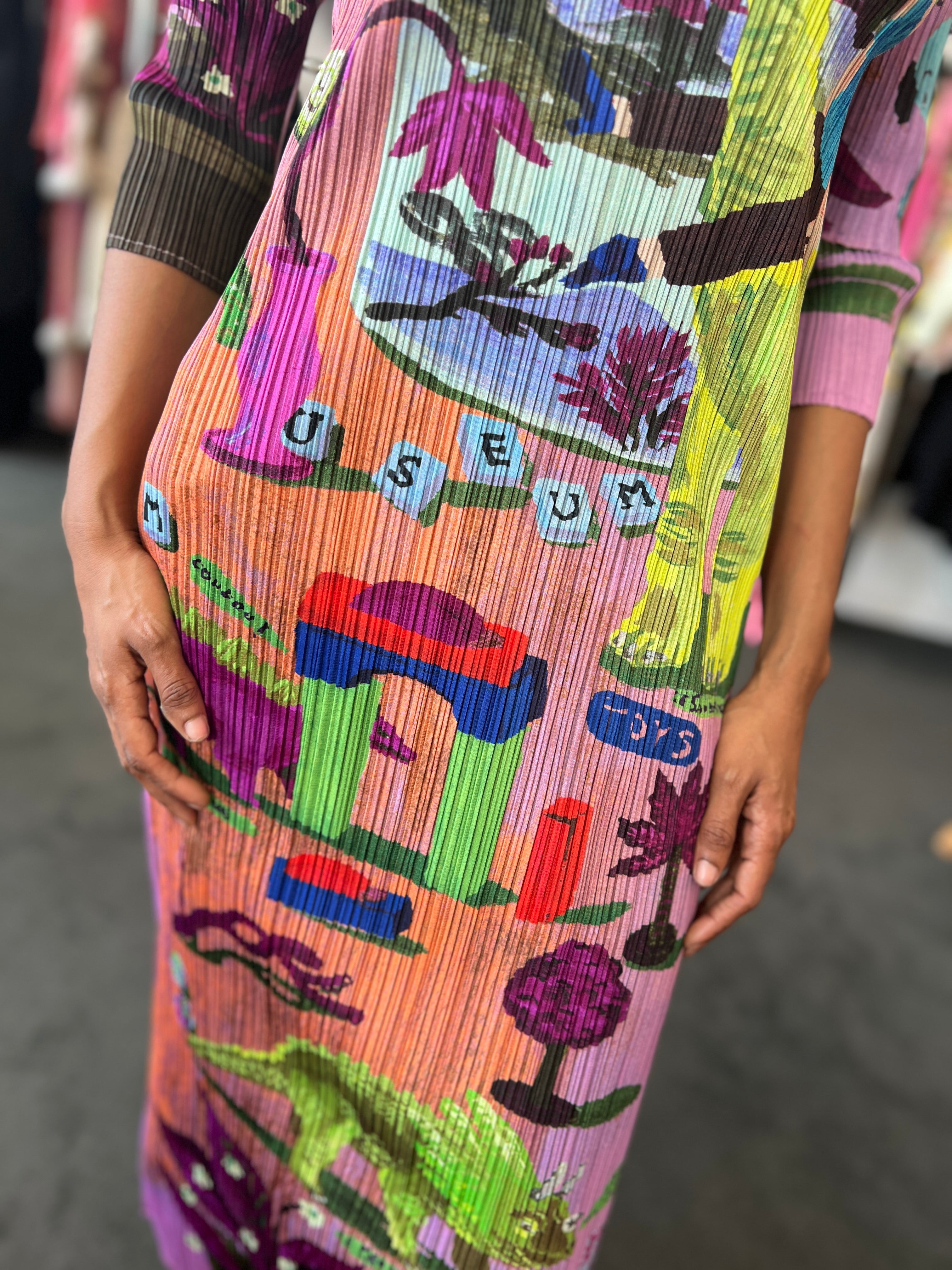 ISSEY MIYAKE 2006 ARTIST SERIES PINK DRESS WITH "DINOS EDEN" PRINT BY NATHALIE LETE