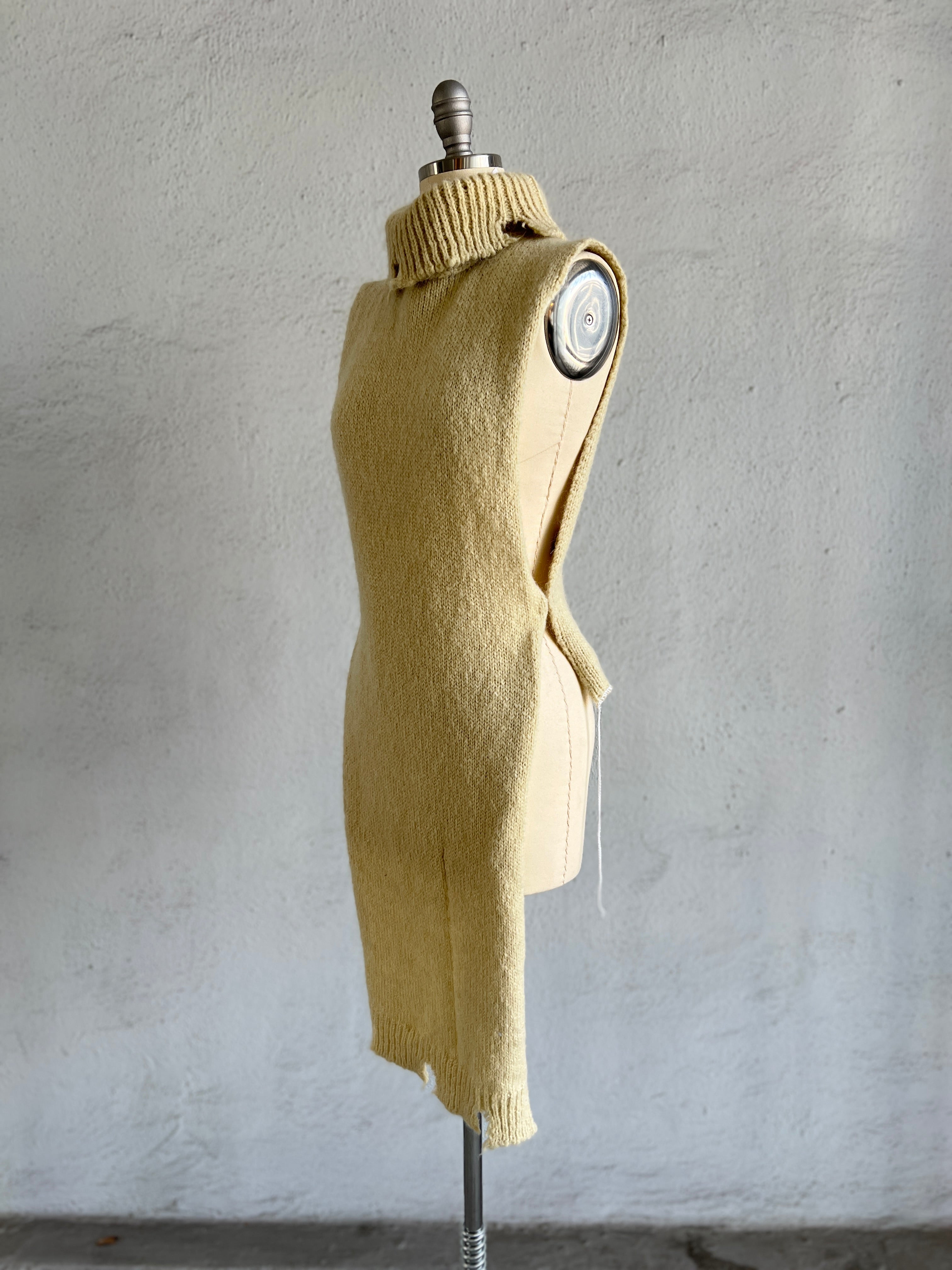 MAISON MARTIN MARGIELA OFF WHITE DECONSTRUCTED HIGH LOW SWEATER WITH HIGH NECK 2000-2001