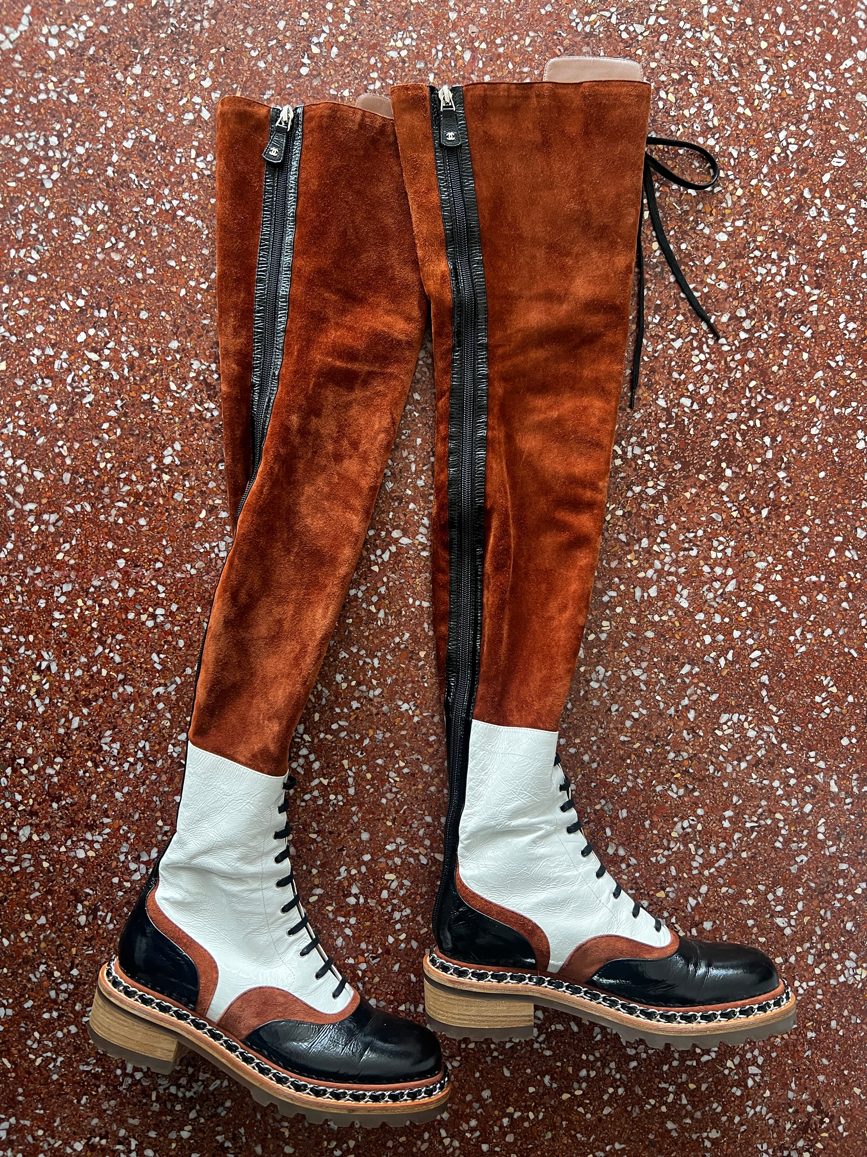 CHANEL BROWN SUEDE AND WHITE LEATHER SALZBURG BOOTS 2015