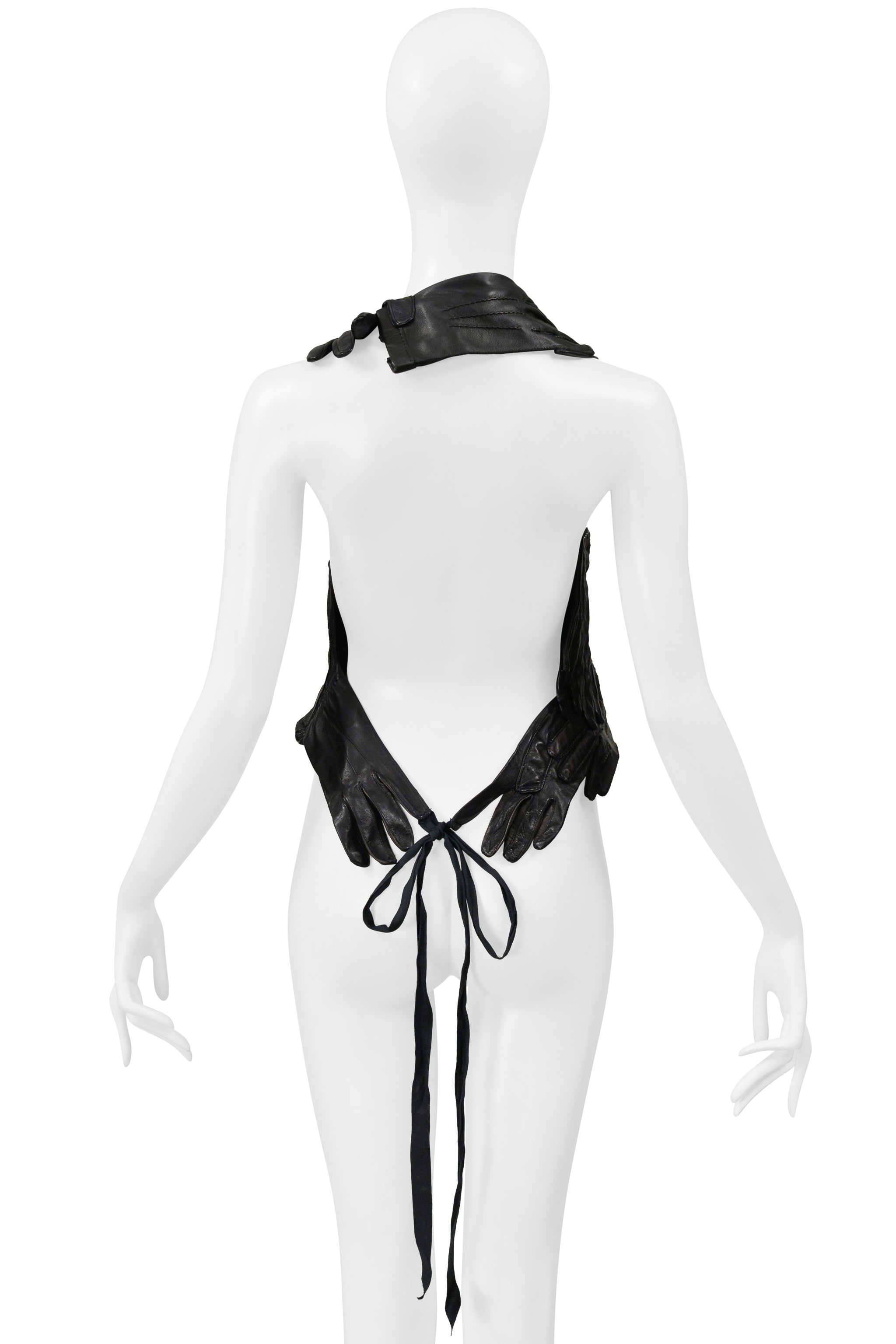 MAISON MARTIN MARGIELA IMPORTANT ARTISANAL BLACK LEATHER GLOVE TOP 2001