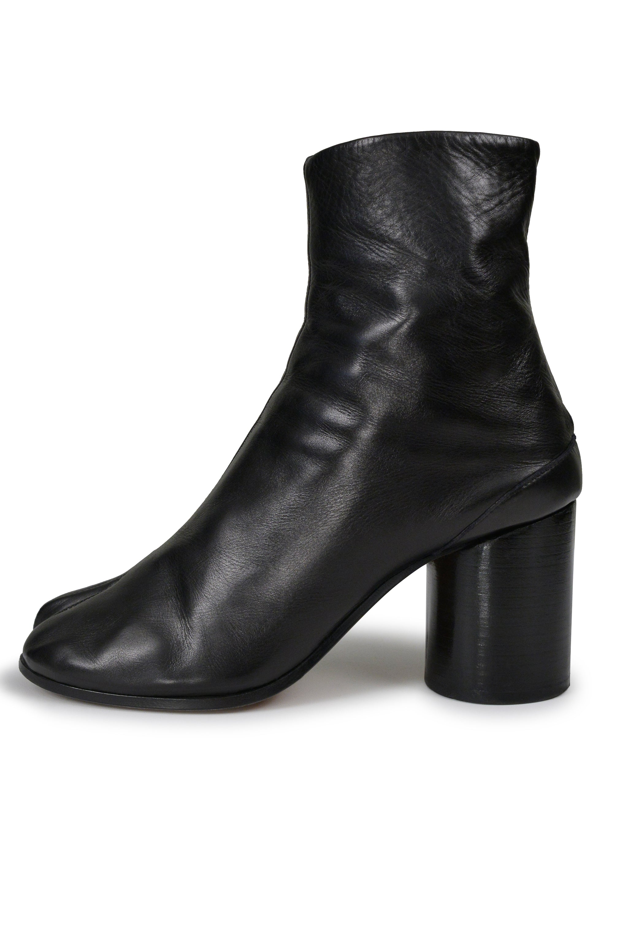 MAISON MARTIN MARGIELA BLACK LEATHER TABI BOOTS WITH HIGH HEELS 2000