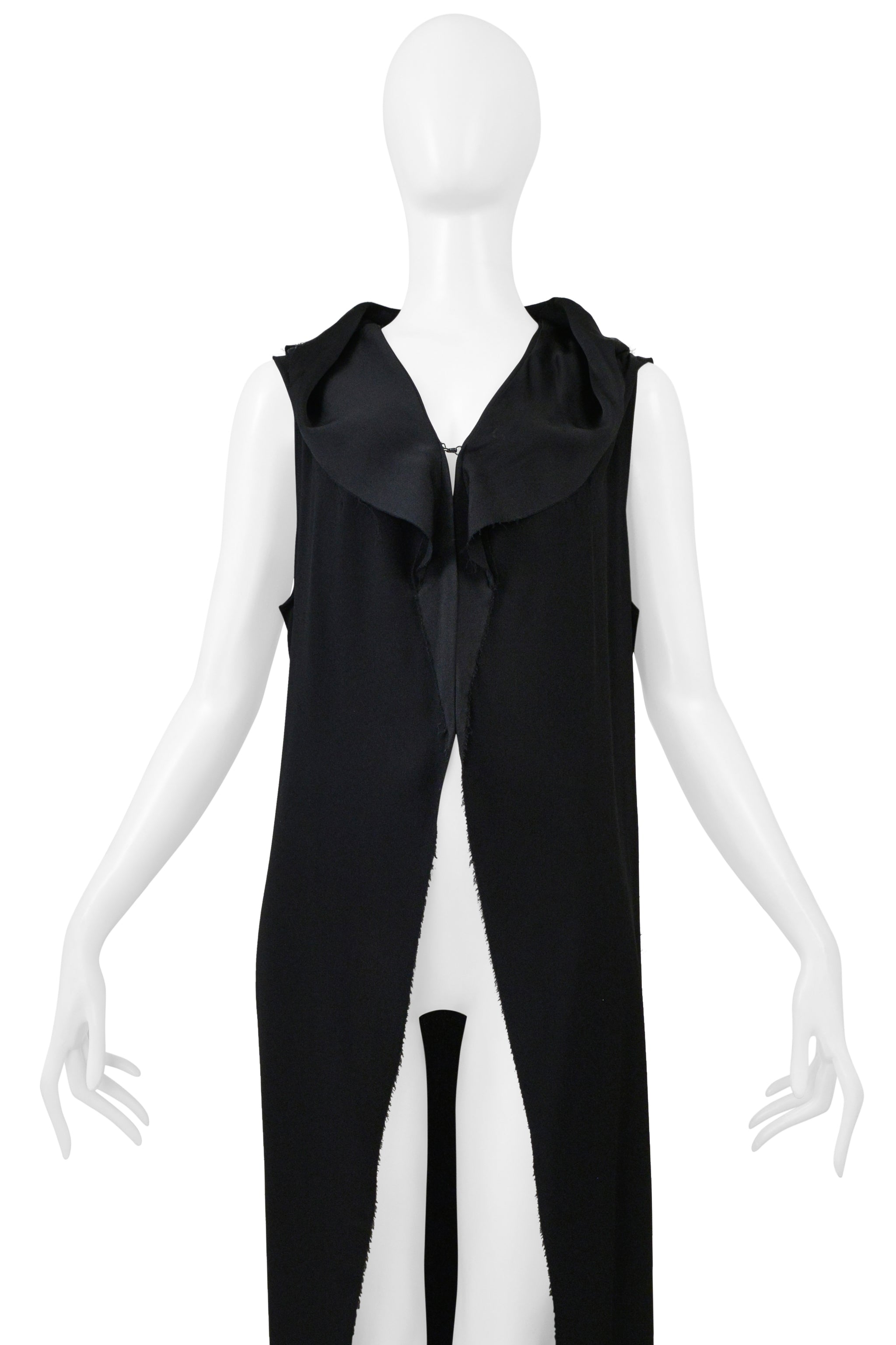 MAISON MARTIN MARGIELA BLACK LONG VEST WITH ROUND COLLAR CIR. SS 2000