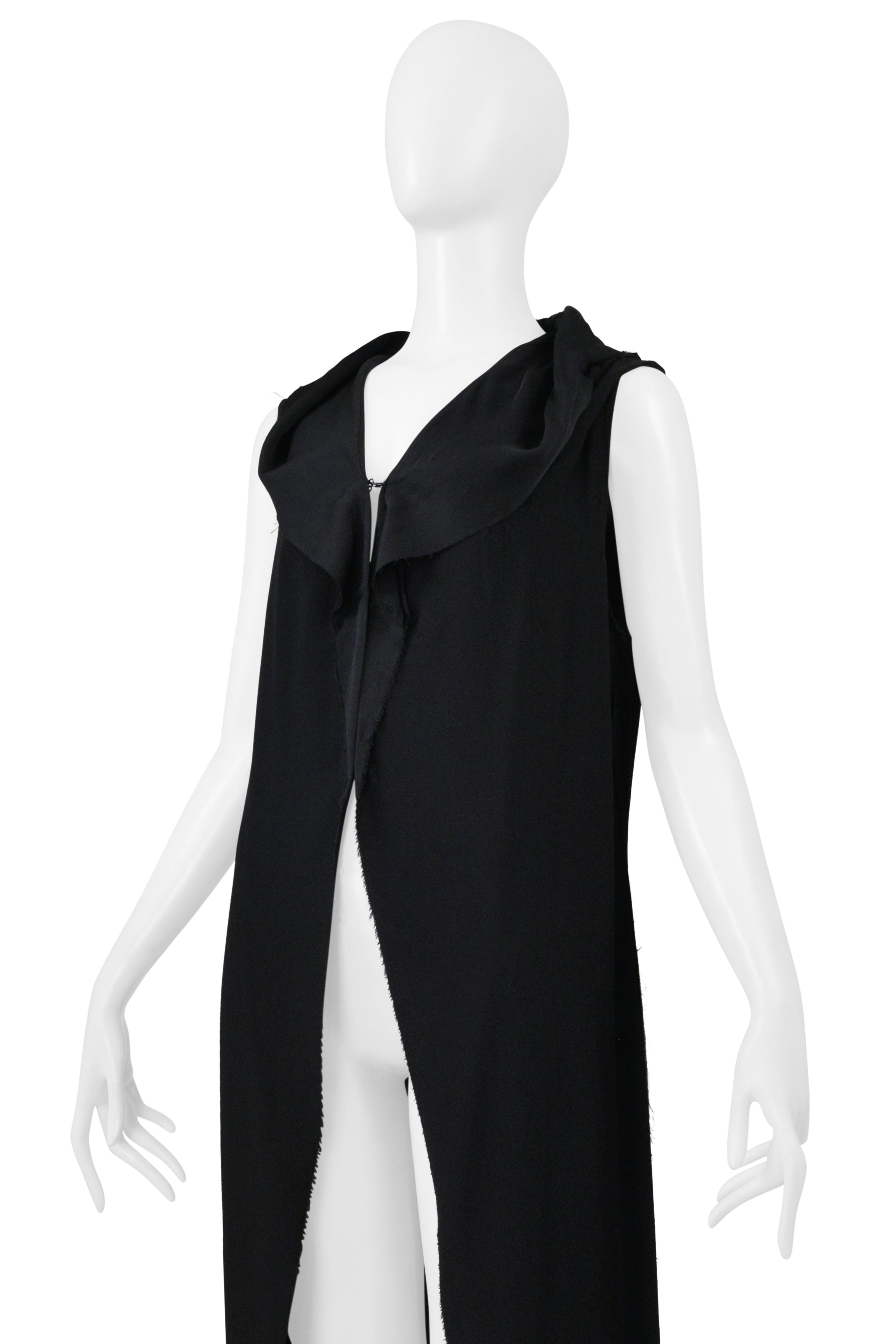 MAISON MARTIN MARGIELA BLACK LONG VEST WITH ROUND COLLAR CIR. SS 2000