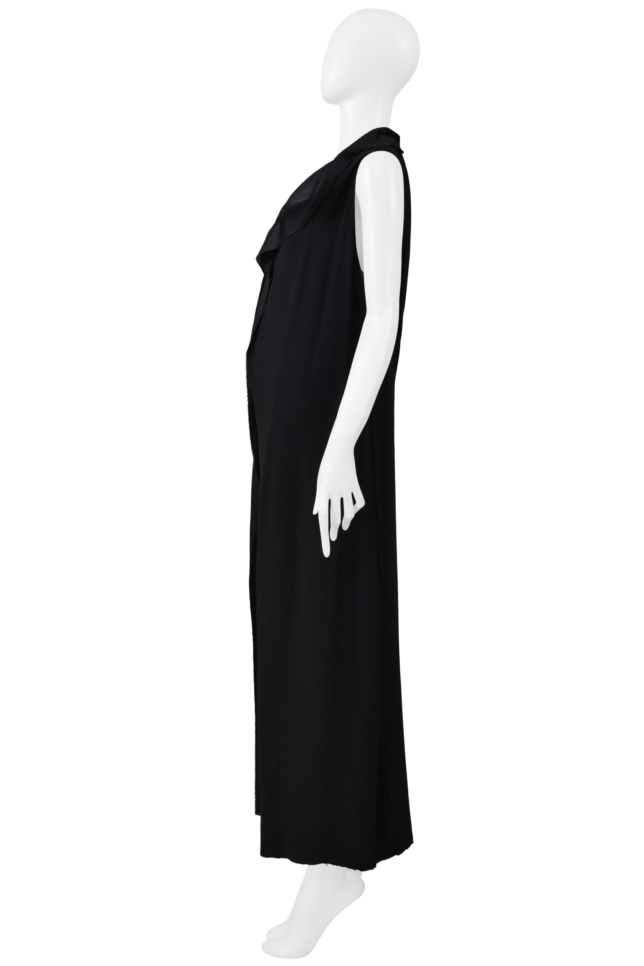 MAISON MARTIN MARGIELA BLACK LONG VEST WITH ROUND COLLAR CIR. SS 2000