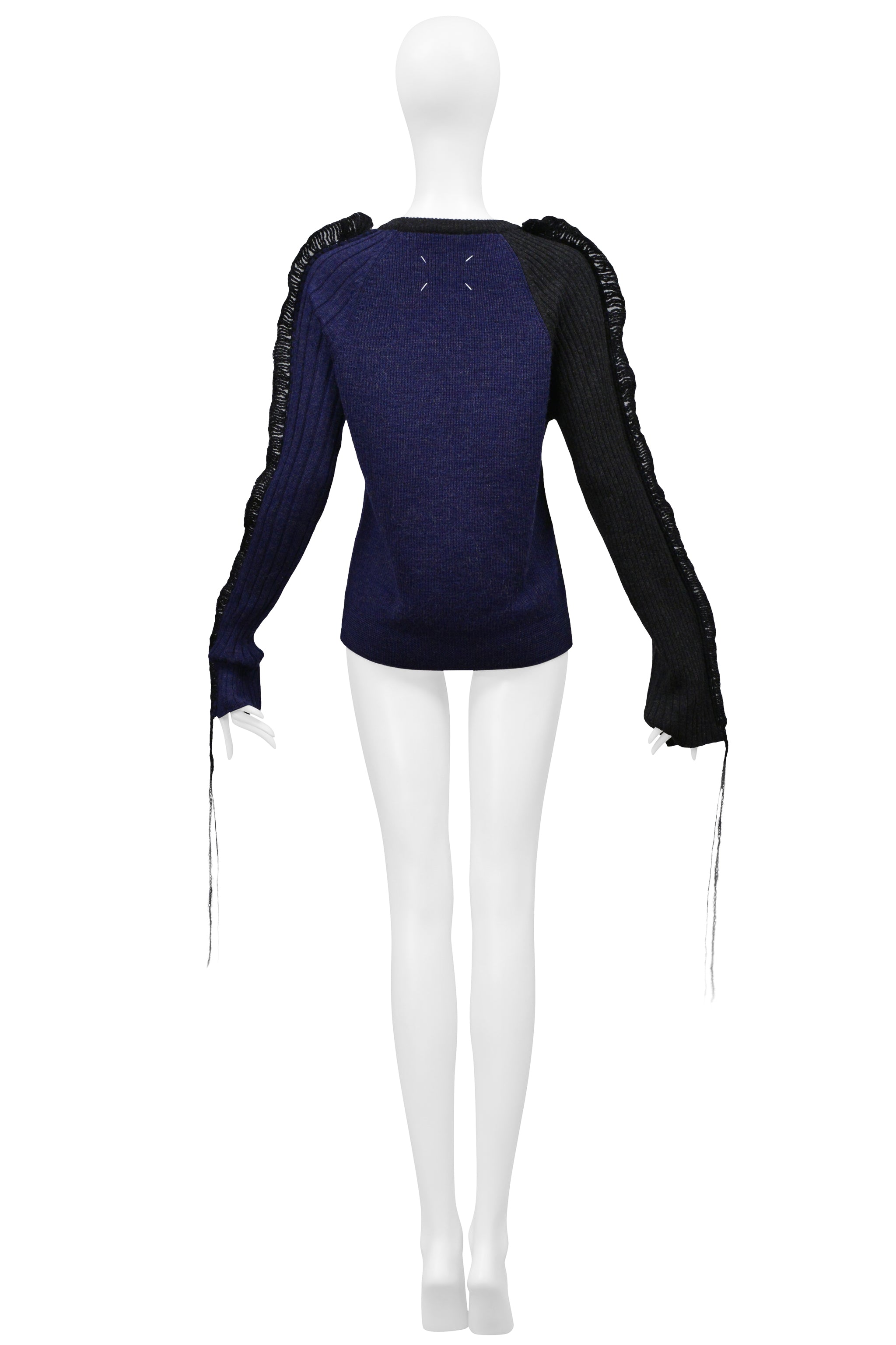 MAISON MARTIN MARGIELA CHARCOAL AND NAVY SWEATER WITH SCALLOP DETAILING ALONG SLEEVES 2017