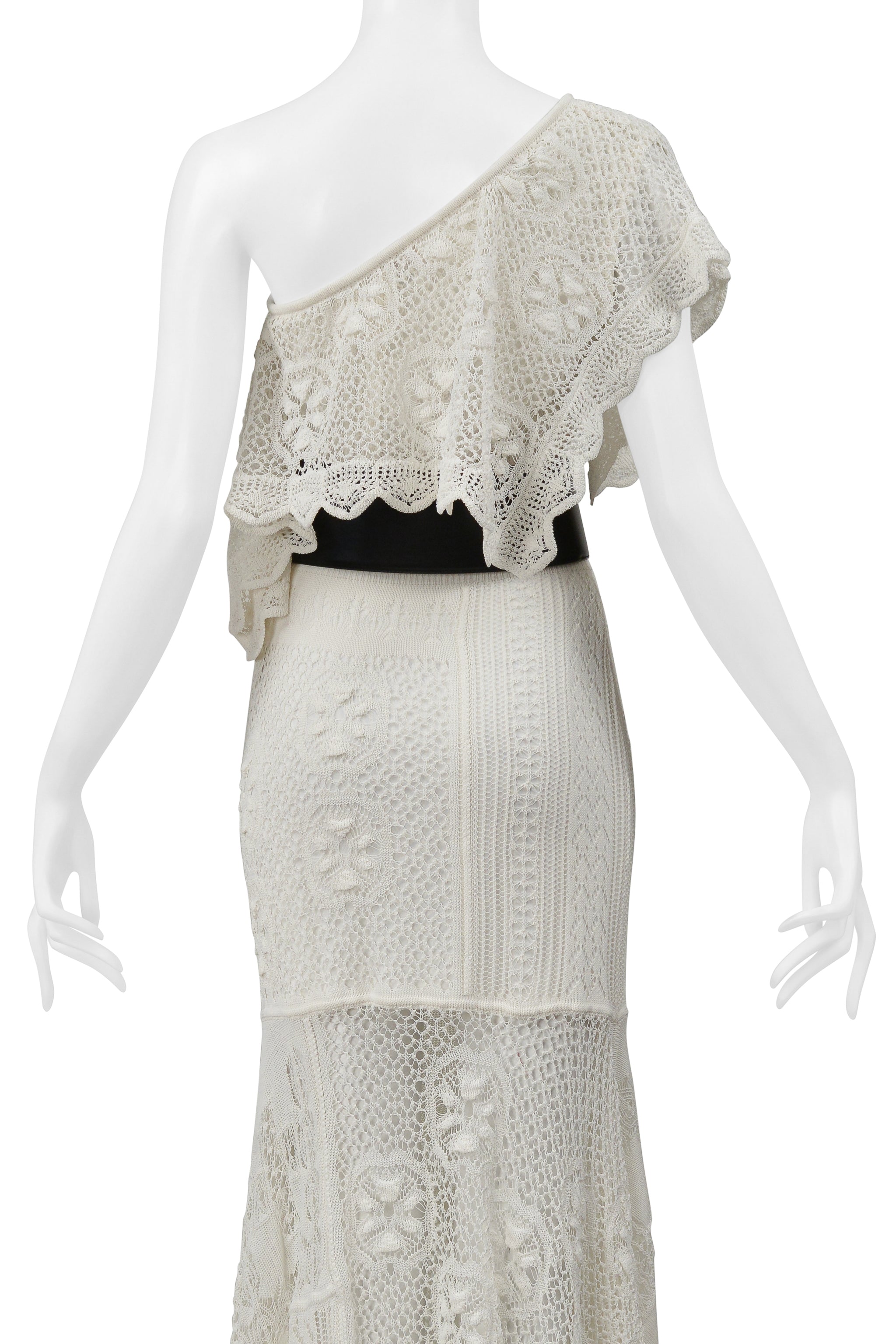 ALEXANDER MCQUEEN WHITE KNITTED DRESS WITH BLACK BELT AND GOLD BUCKLE 2020