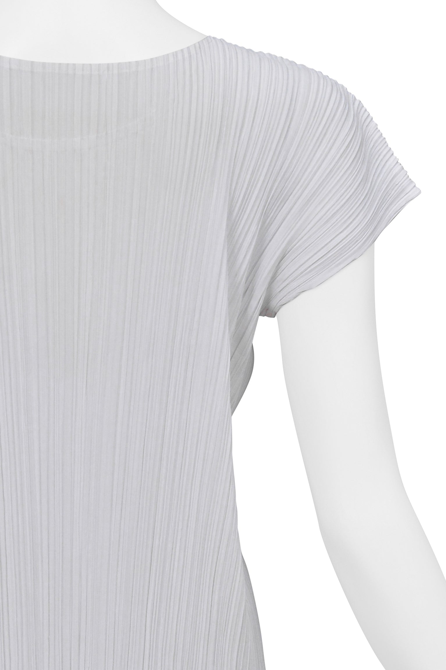 ISSEY MIYAKE PLEATS PLEASE WHITE PLEATED SHELL TOP WITH SHORT SLEEVES 2003