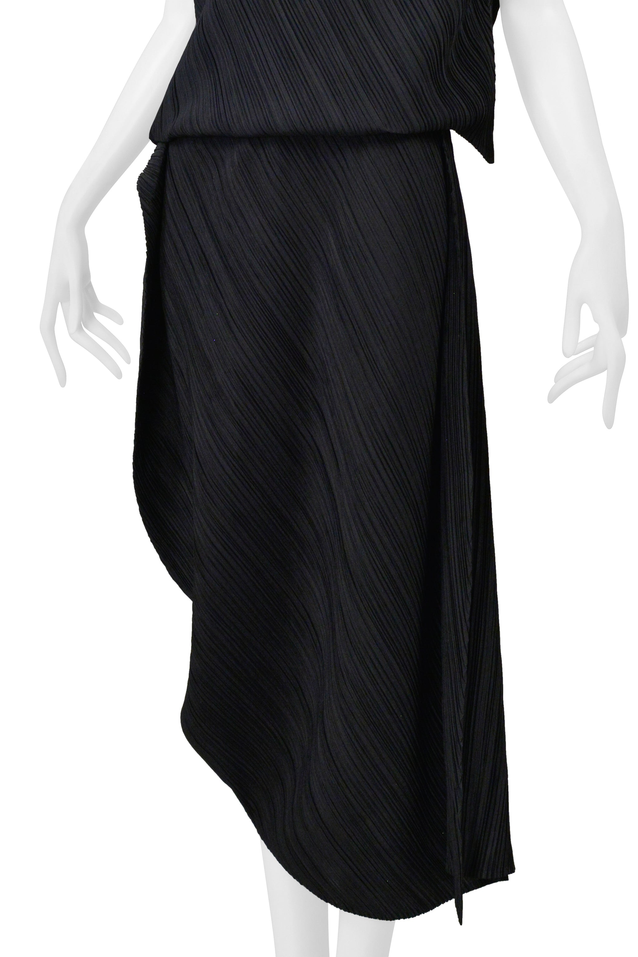 ISSEY MIYAKE BLACK ASYMMETRICAL PLEATED TOP AND SKIRT ENSEMBLE SS 2005