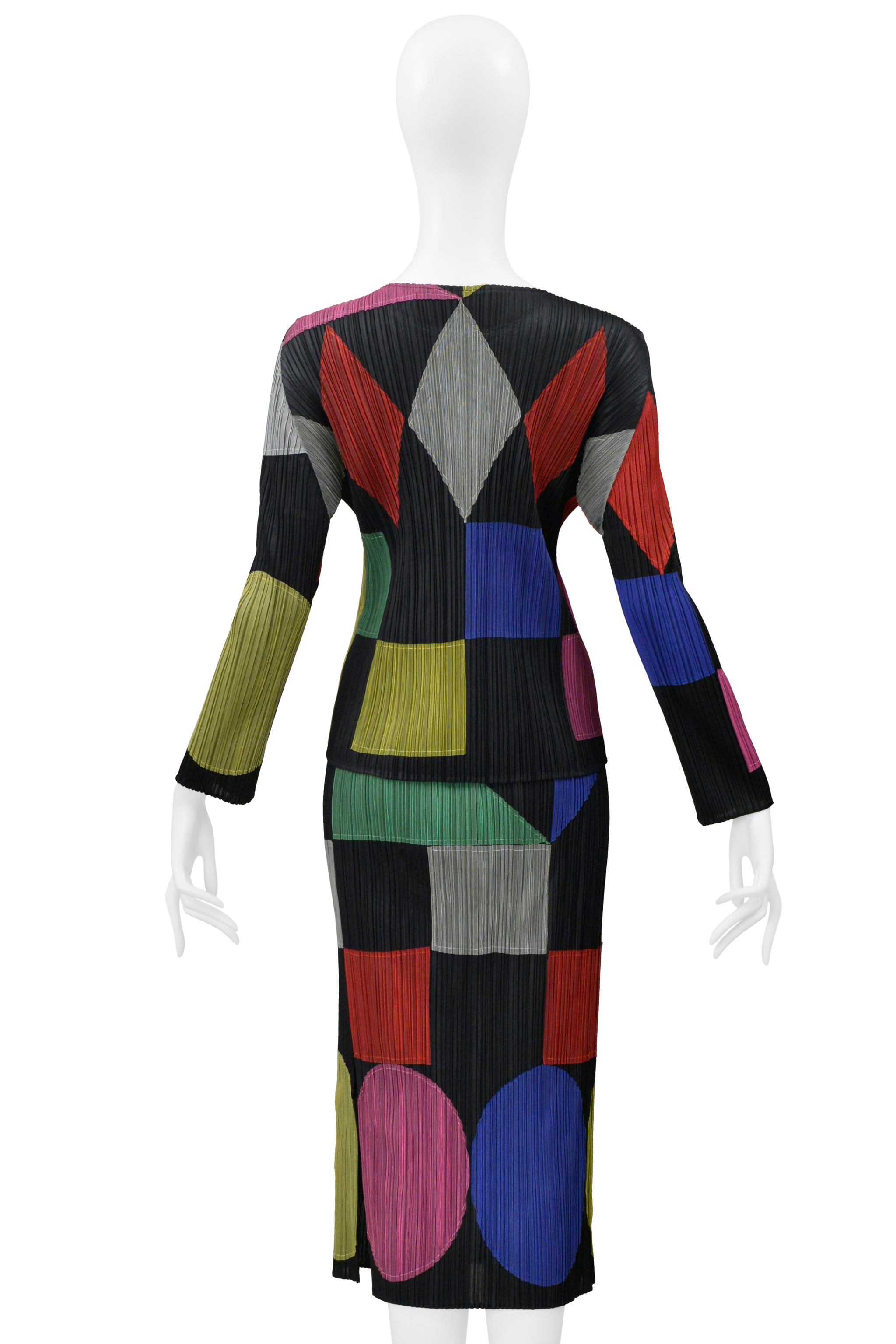 ISSEY MIYAKE 2000 BLACK PLEATED SKIRT ENSEMBLE WITH MULTICOLOR GEOMETRIC APPLIQUES