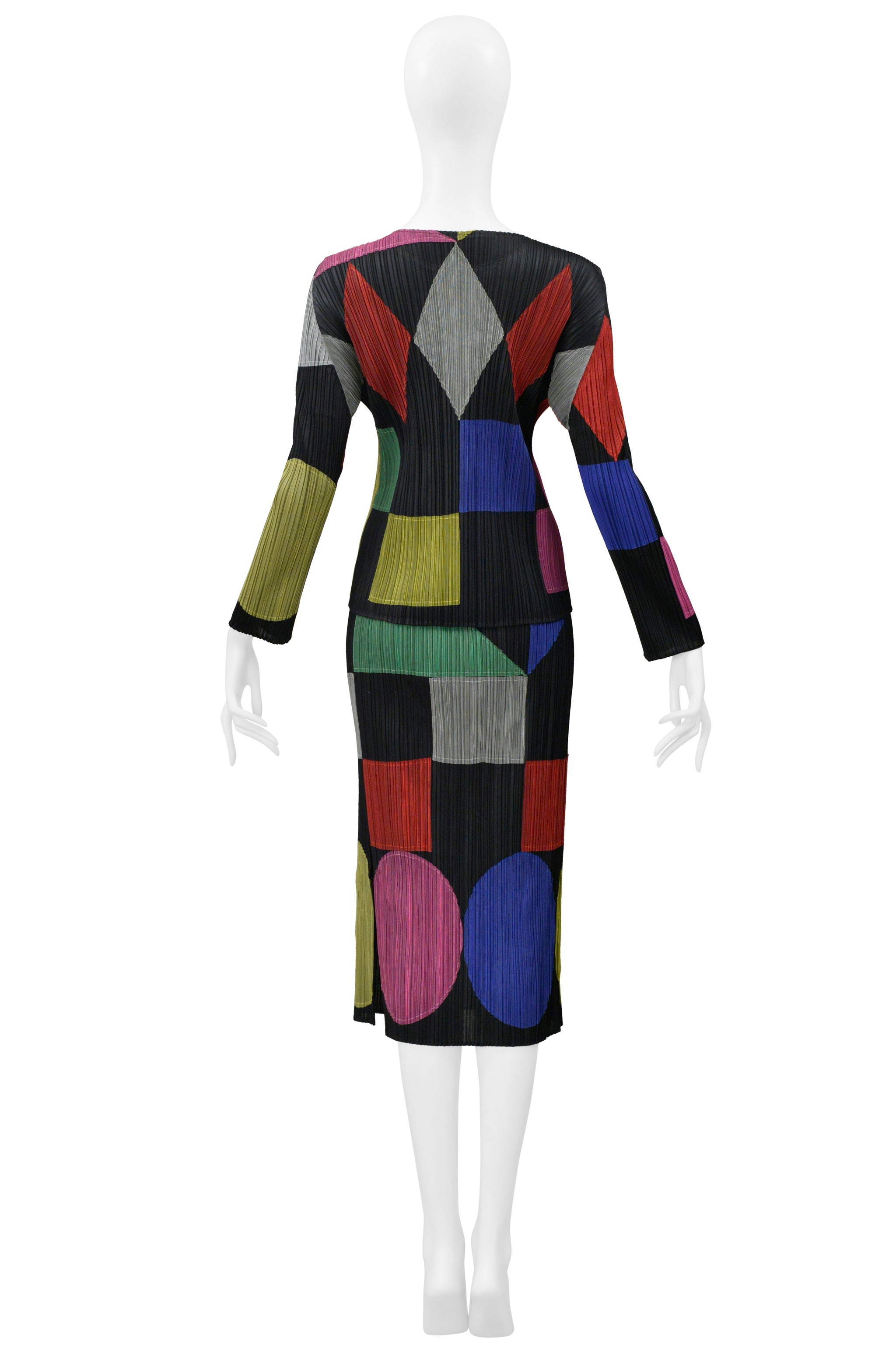 ISSEY MIYAKE 2000 BLACK PLEATED SKIRT ENSEMBLE WITH MULTICOLOR GEOMETRIC APPLIQUES