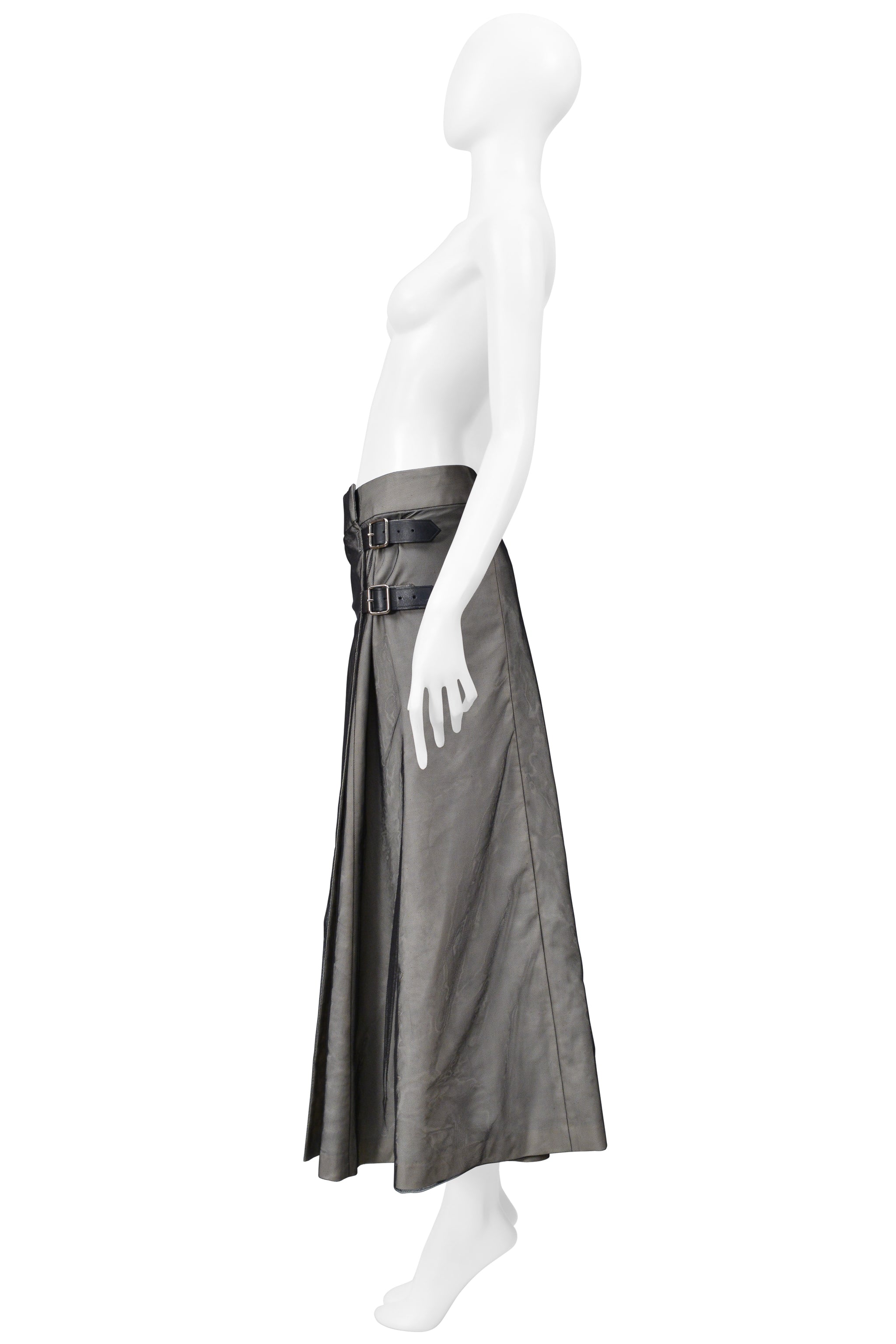 COMME DES GARCONS OFF-WHITE AND BLACK MESH KILT STYLE SKIRT WITH LEATHER BELTS AND BUCKLES 2000-01