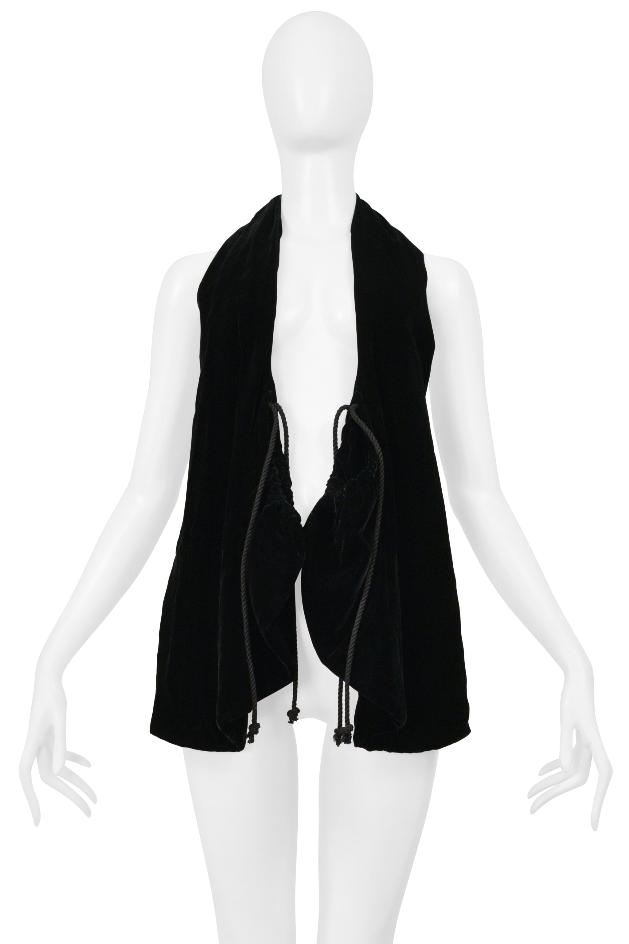 YOHJI YAMAMOTO 2000–01 BLACK JACKET WITH VELVET SCARF AND SKIRT