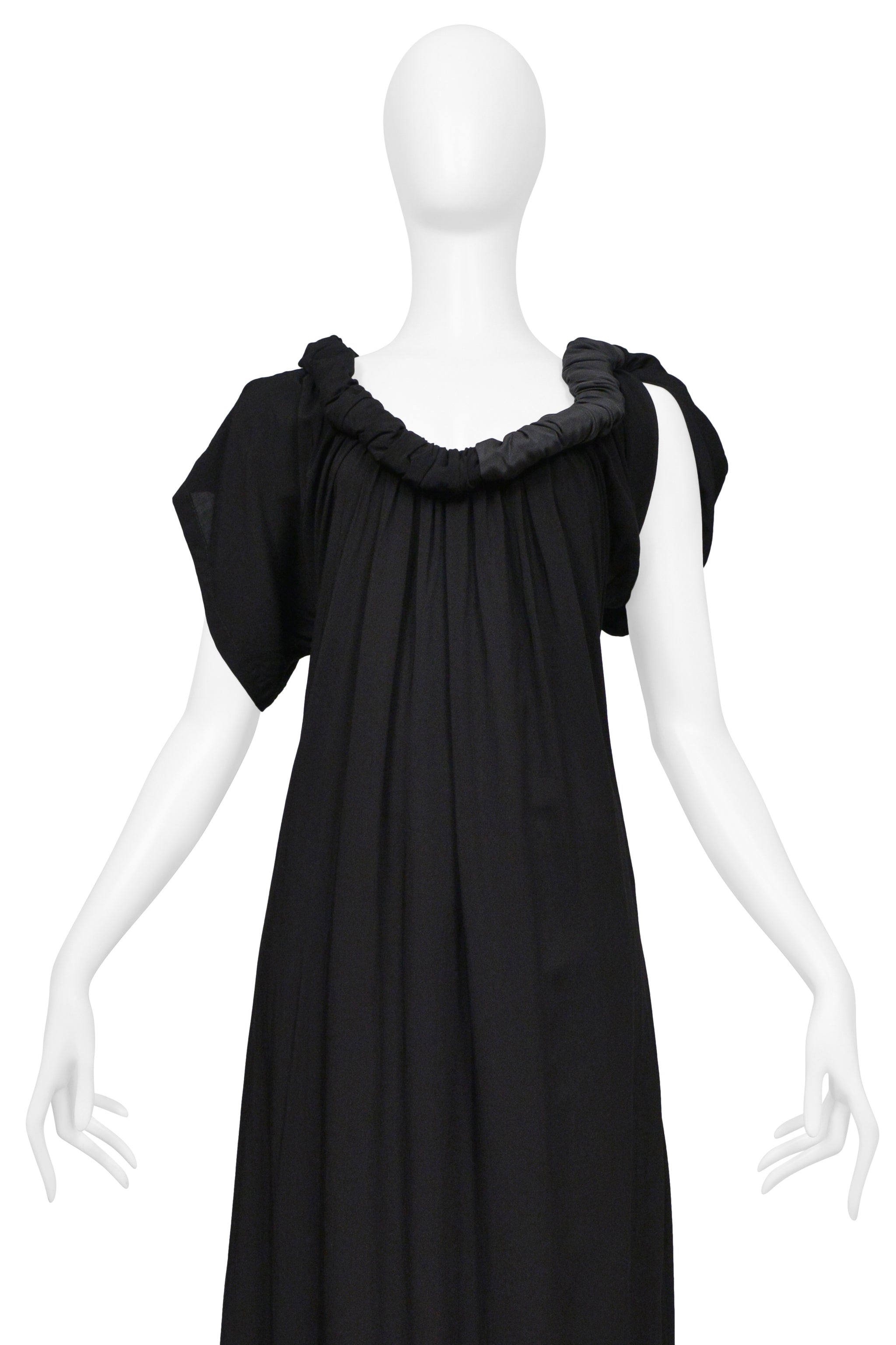 YOHJI YAMAMOTO BLACK SHORT SLEEVE DRESS WITH NECKLINE DETAIL