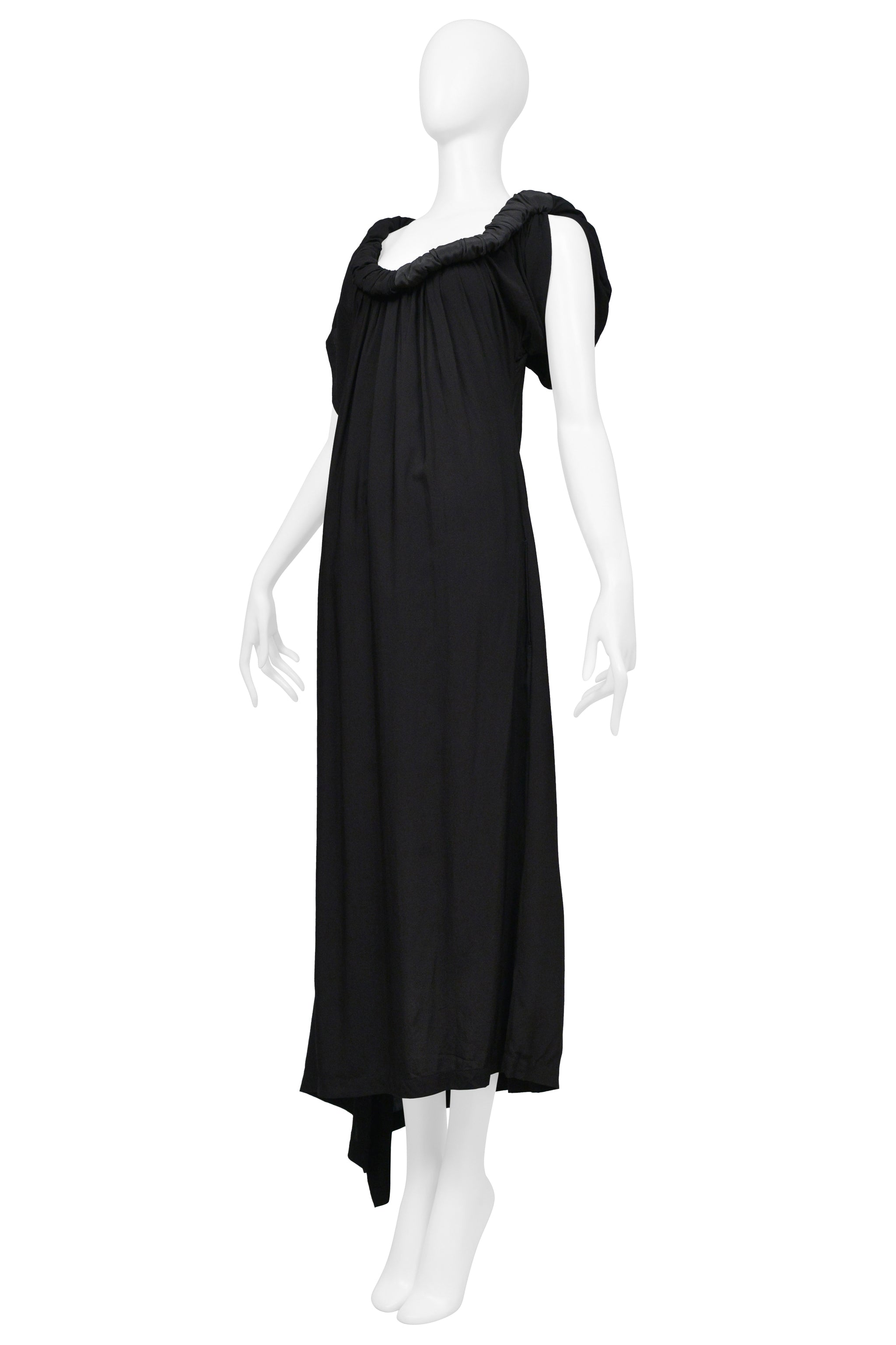 YOHJI YAMAMOTO BLACK SHORT SLEEVE DRESS WITH NECKLINE DETAIL