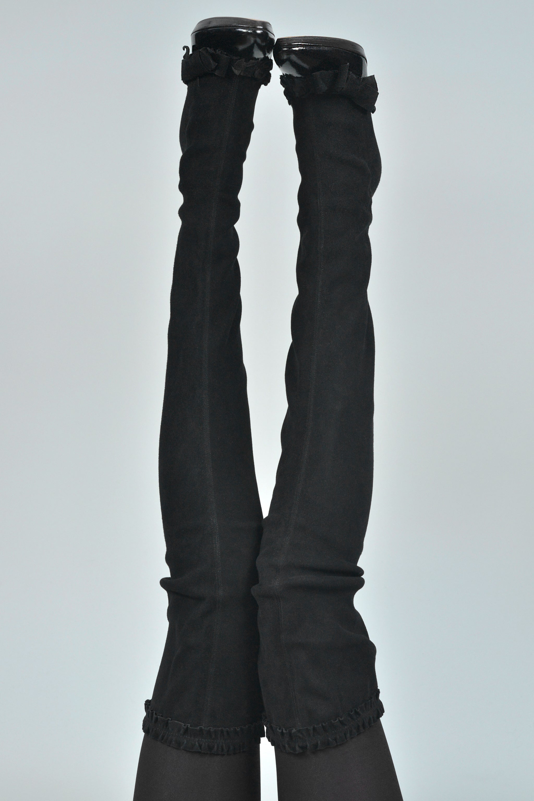 YSL TOM FORD BLACK SUEDE & LEATHER THIGH HIGH BOOTS WITH BOW DETAIL 2002