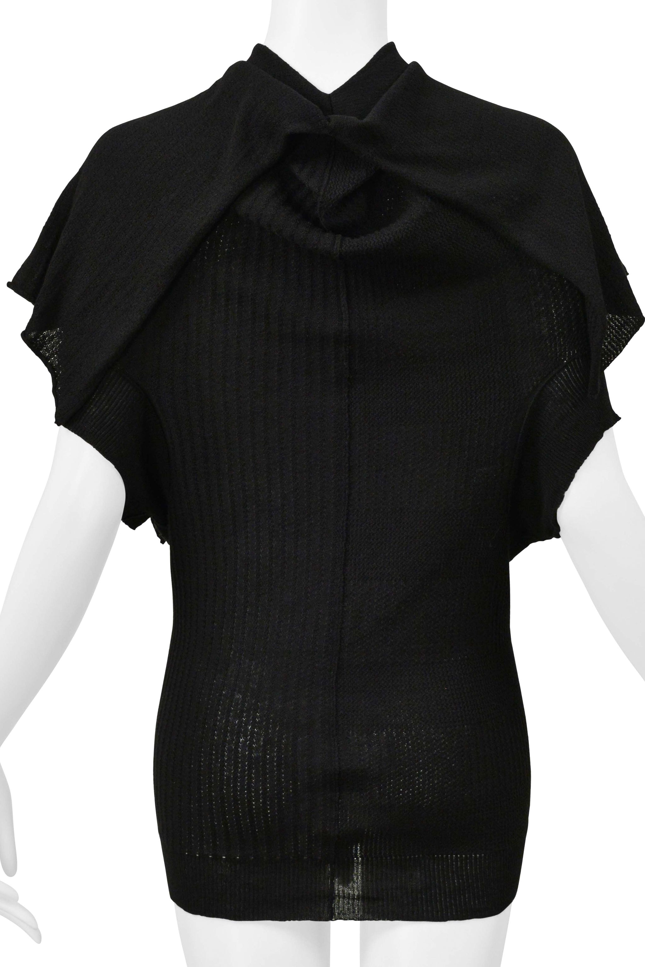 Y’S 2004–05 BY YOHJI YAMAMOTO BLACK SNAP FRONT SLEEVELESS COCOON SWEATER