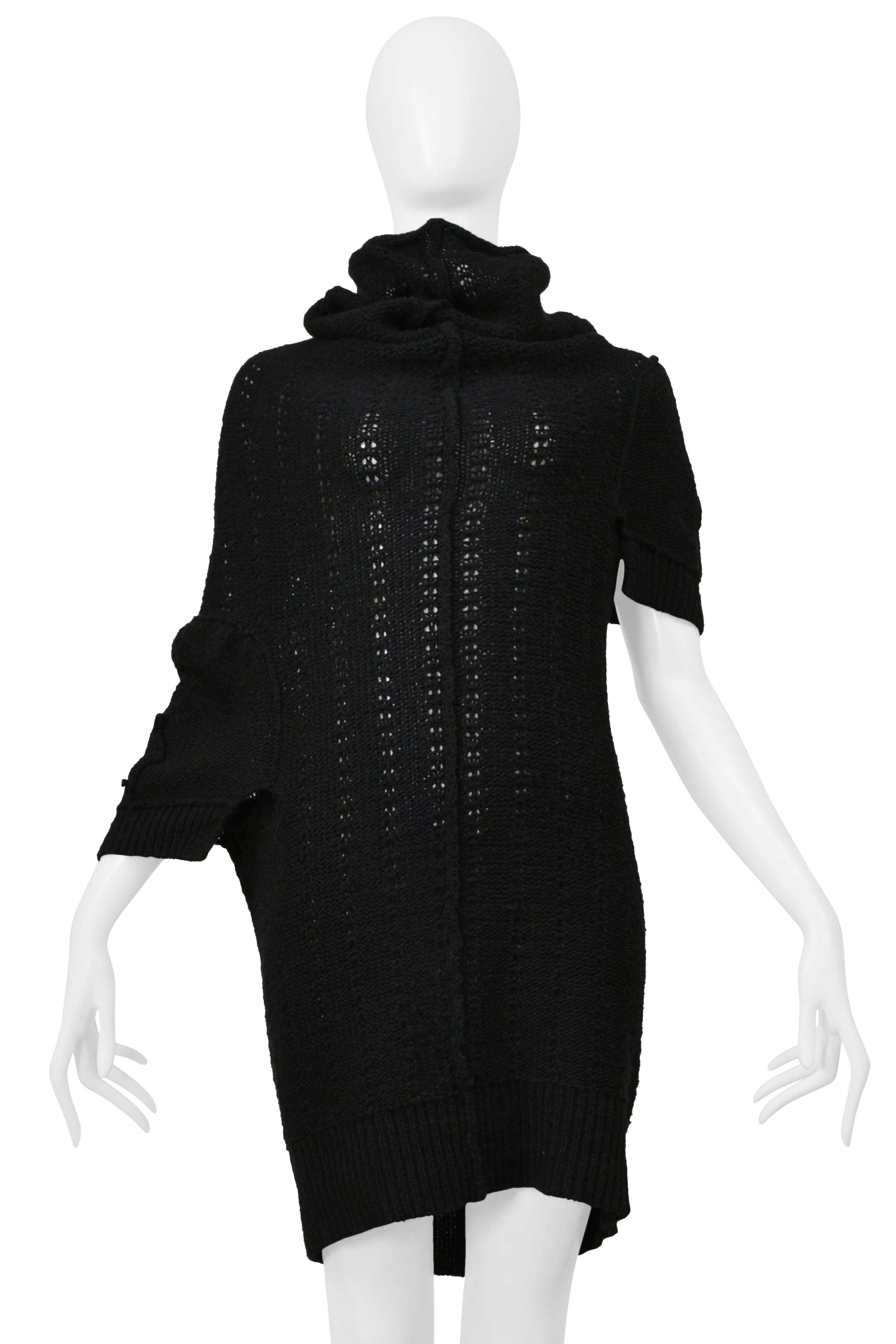 Y’S 2004–05 BY YOHJI YAMAMOTO BLACK CABLE KNIT SWEATER WITH HIGH NECK & ASYMMETRICAL SLEEVES