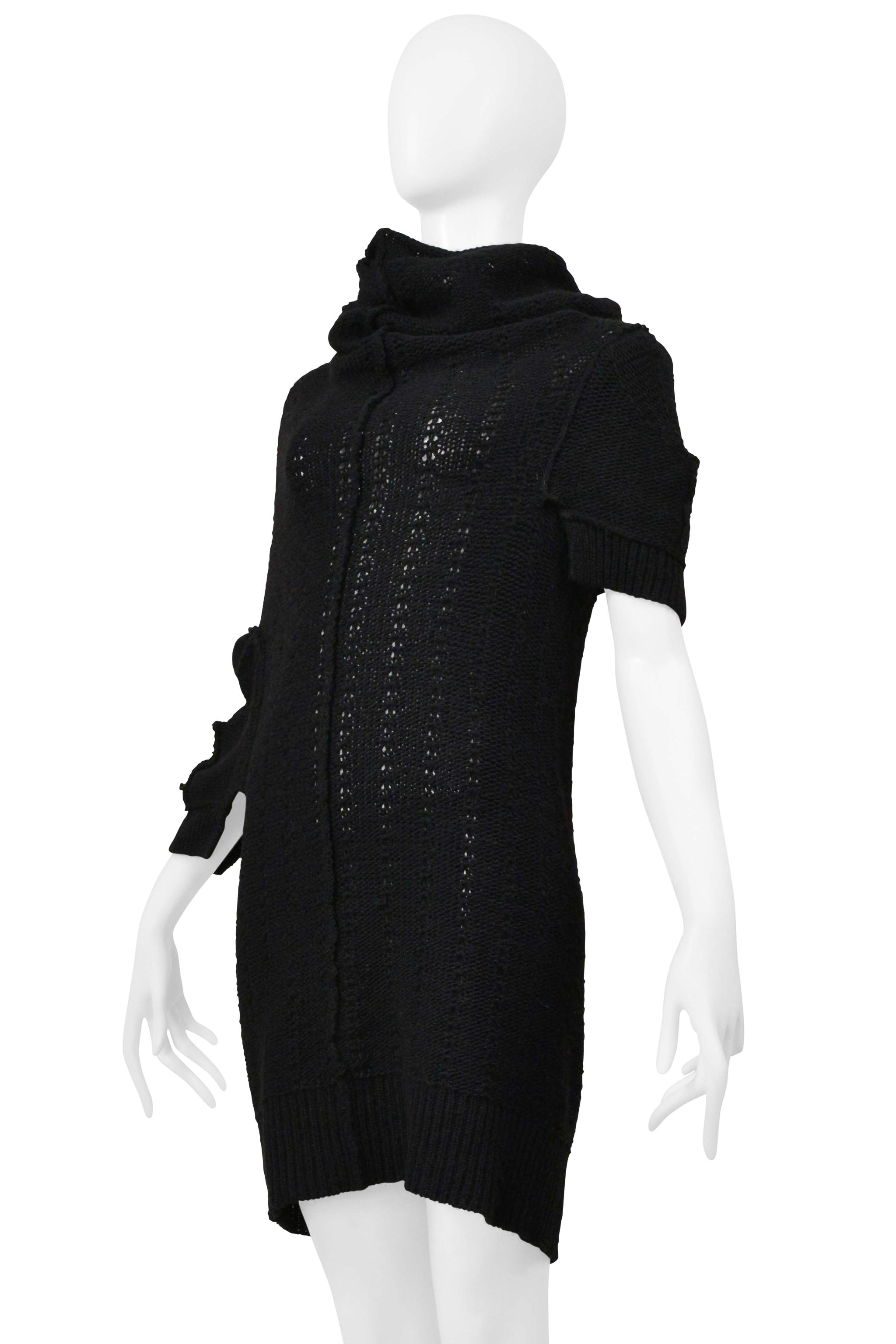 Y’S 2004–05 BY YOHJI YAMAMOTO BLACK CABLE KNIT SWEATER WITH HIGH NECK & ASYMMETRICAL SLEEVES