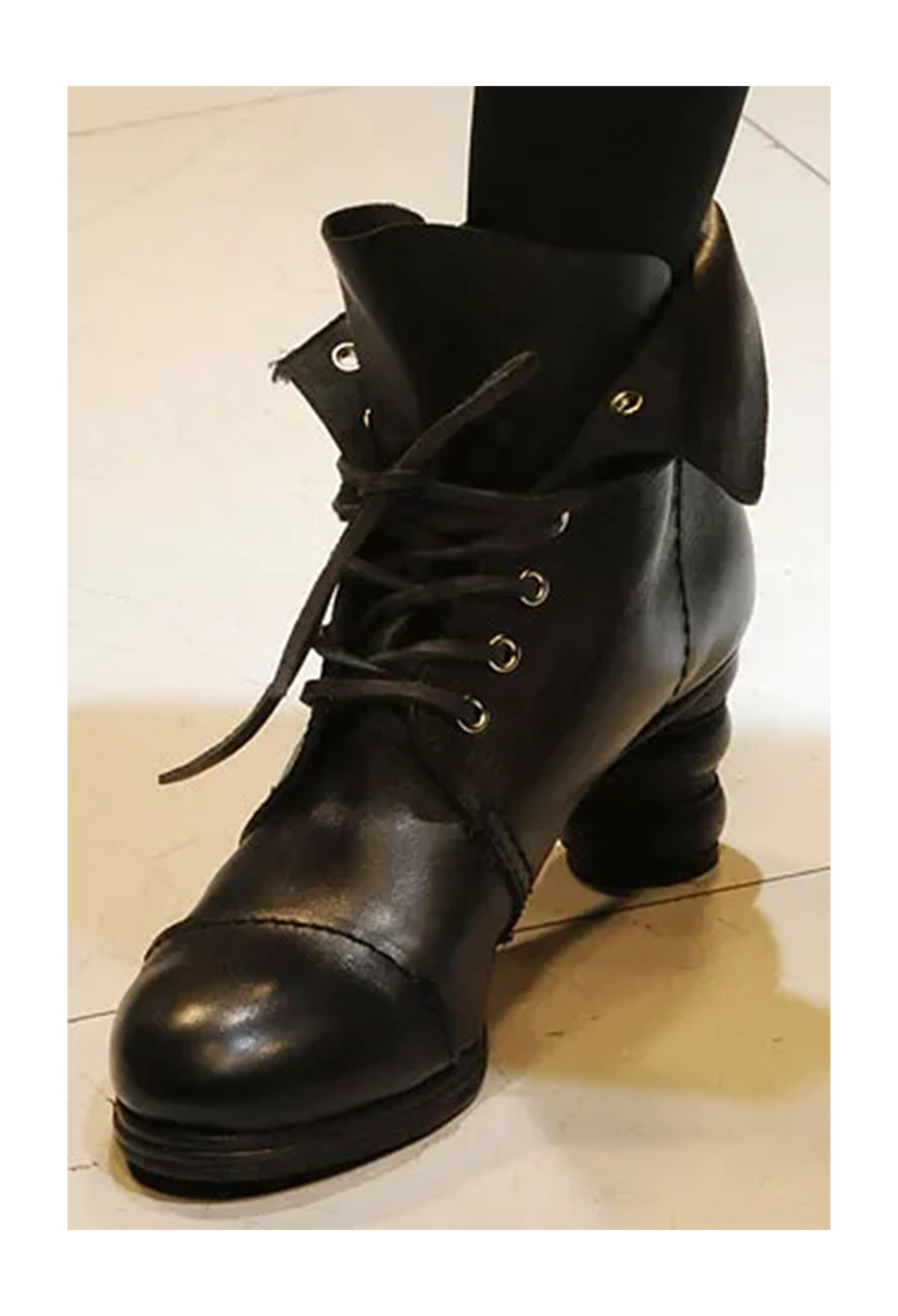 JUNYA WATANABE BLACK LEATHER BOOTS WITH ROUND HEEL 2008