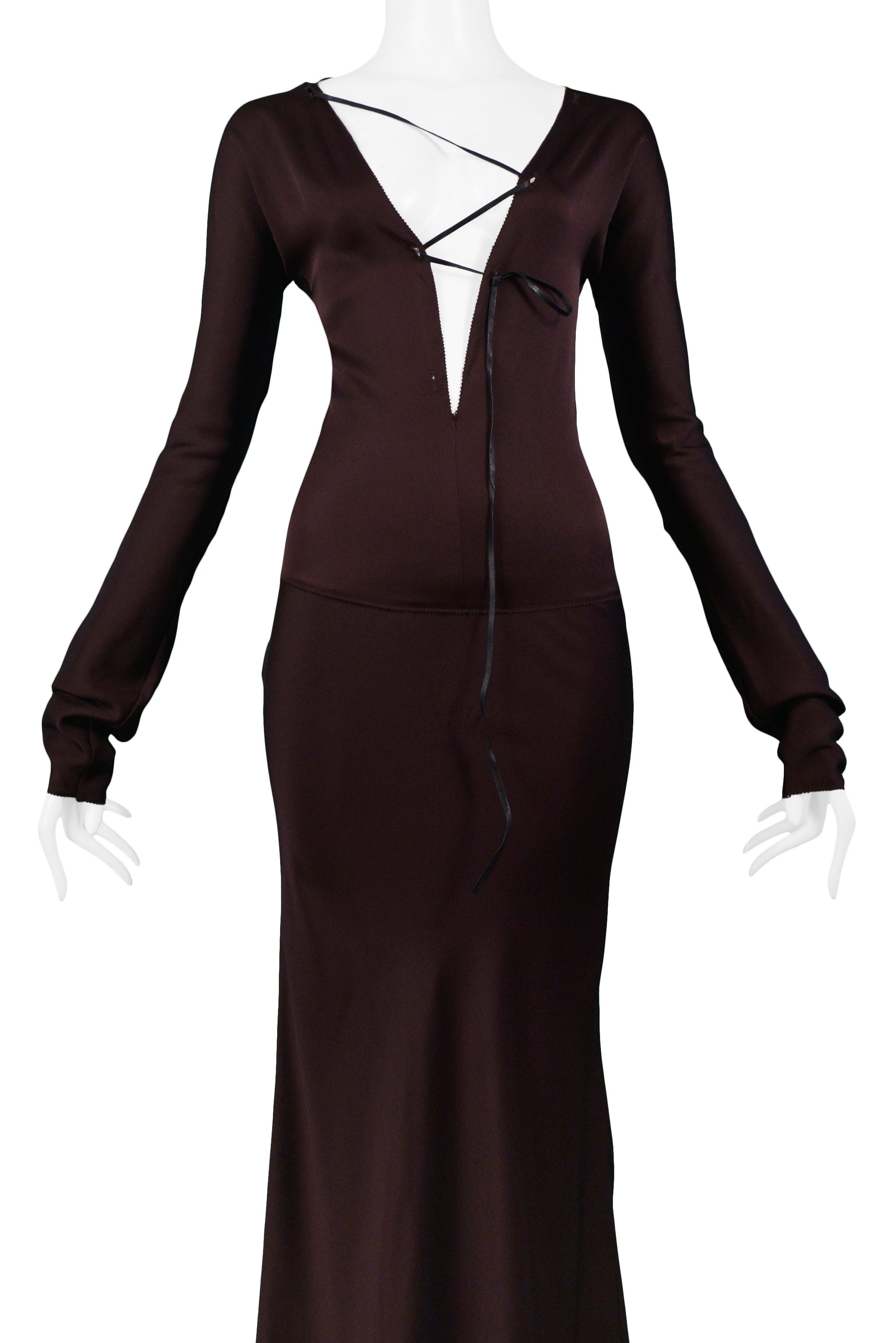 GUCCI BY TOM FORD ICONIC GOTHIC GOWN 2002