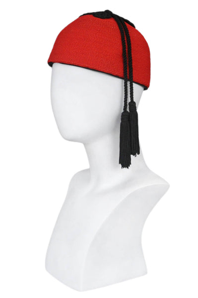 YSL_RED_HAT_WITH_TASSELS2_gran