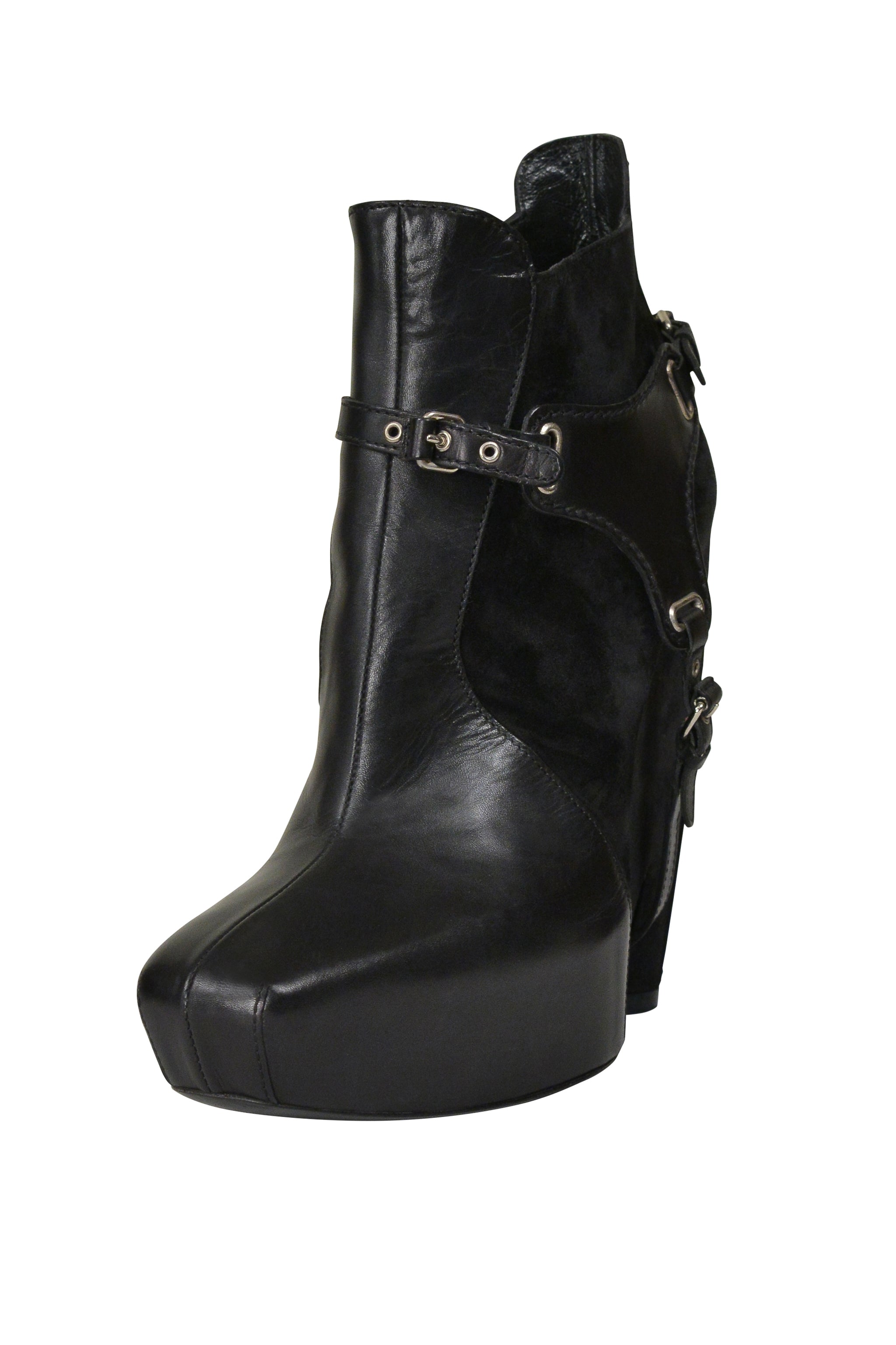 BALENCIAGA BY GHESQUIERE BLACK LEATHER & SUEDE HARNESS BOOTS 2006