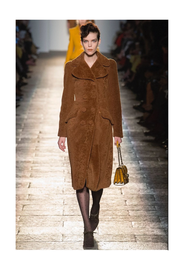 BOTTEGA VENETA BY TOMAS MAIER BROWN TEDDY BEAR COAT 2017
