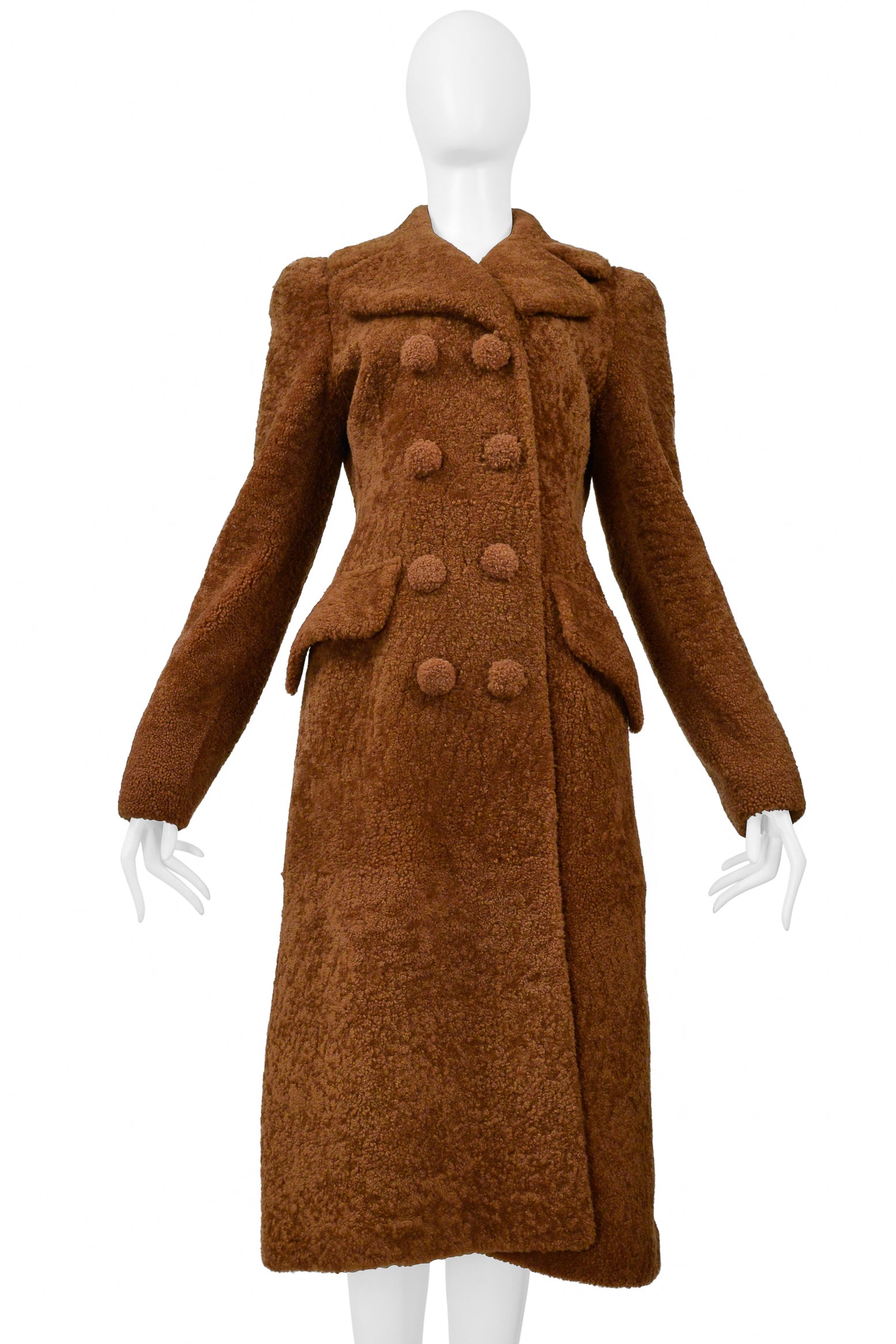 BOTTEGA VENETA BY TOMAS MAIER BROWN TEDDY BEAR COAT 2017