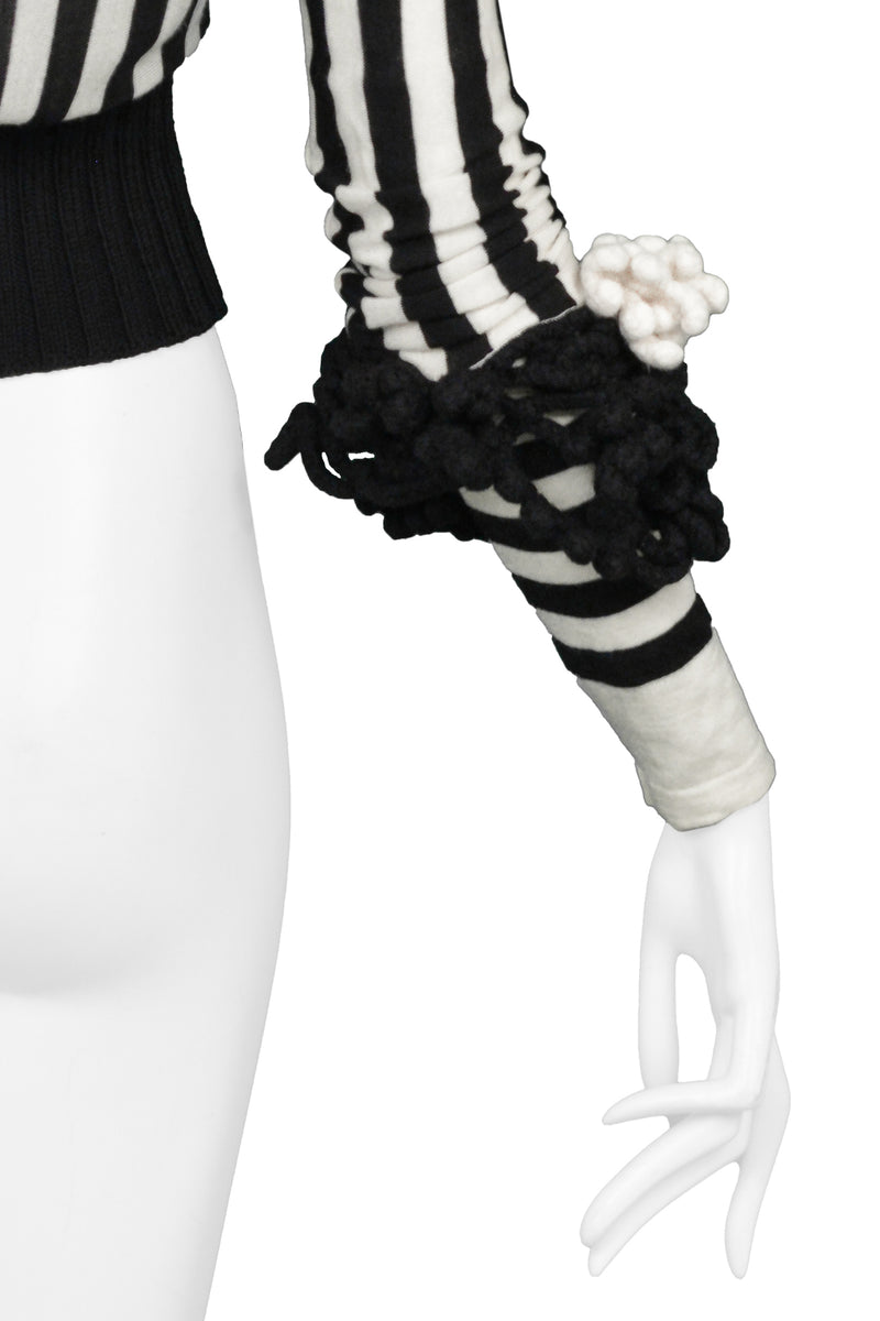 Chanel Black Lace Fingerless Gloves with CC - 7 at 1stDibs