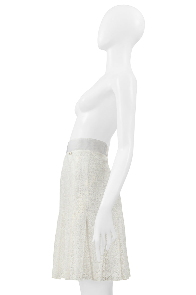 CHANEL WHITE LACE SKIRT WITH ENAMEL BUTTON 2015