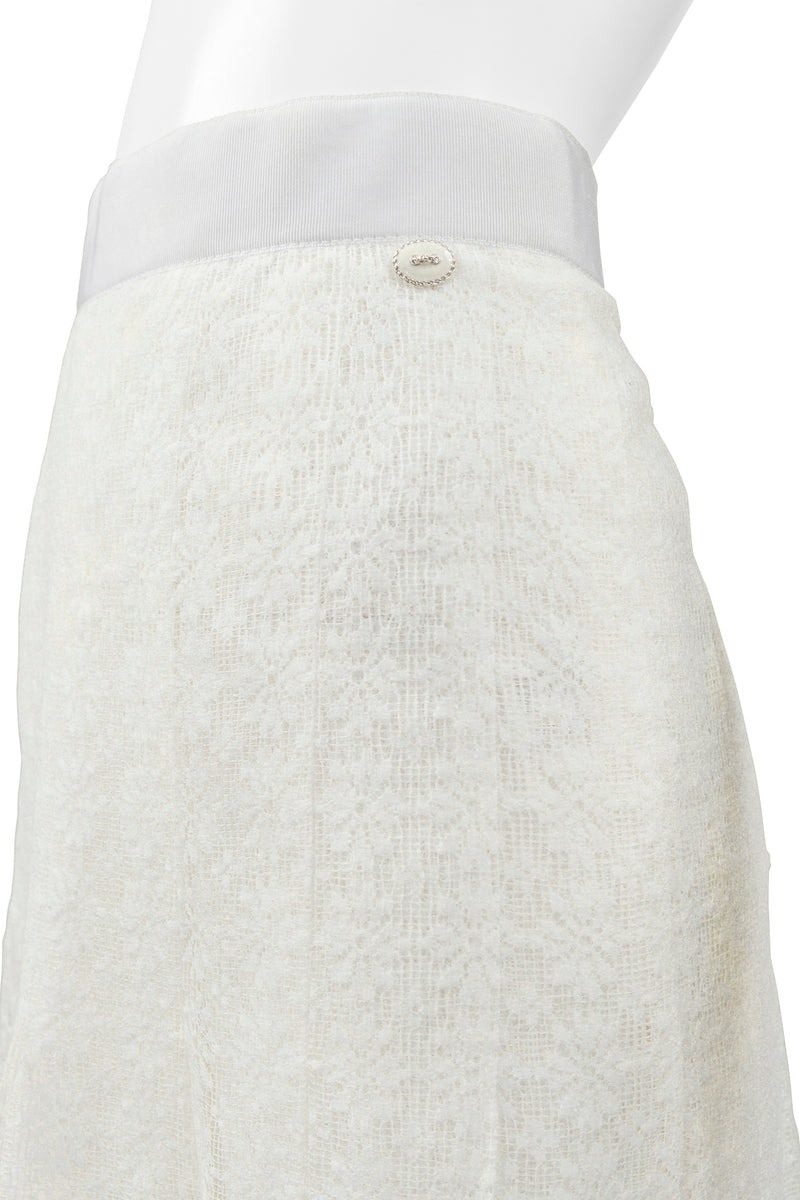 CHANEL WHITE LACE SKIRT WITH ENAMEL BUTTON 2015