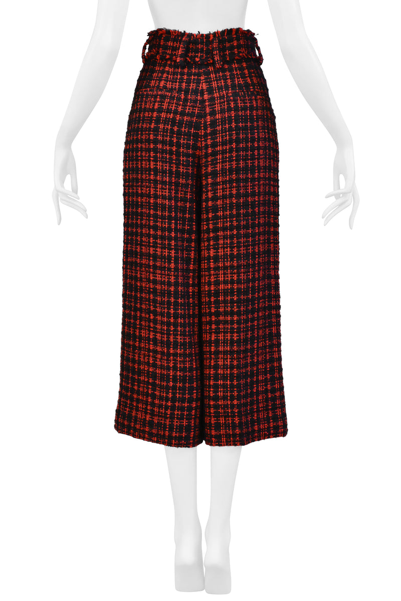 DOLCE & GABBANA D&G BLACK RIBBED SWEATER AND PLAID PANTS