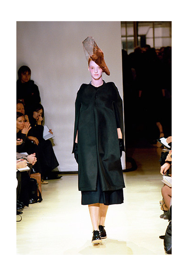 JUNYA BLACK SATIN ARCHITECTURAL EVENING COAT WITH CARRY CASE 1999-2000