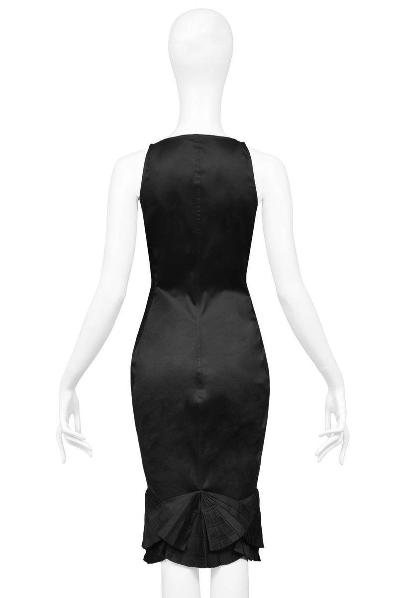 GUCCI BY TOM FORD BLACK DRESS WITH BACK PLEAT FAN DETAILING 2003