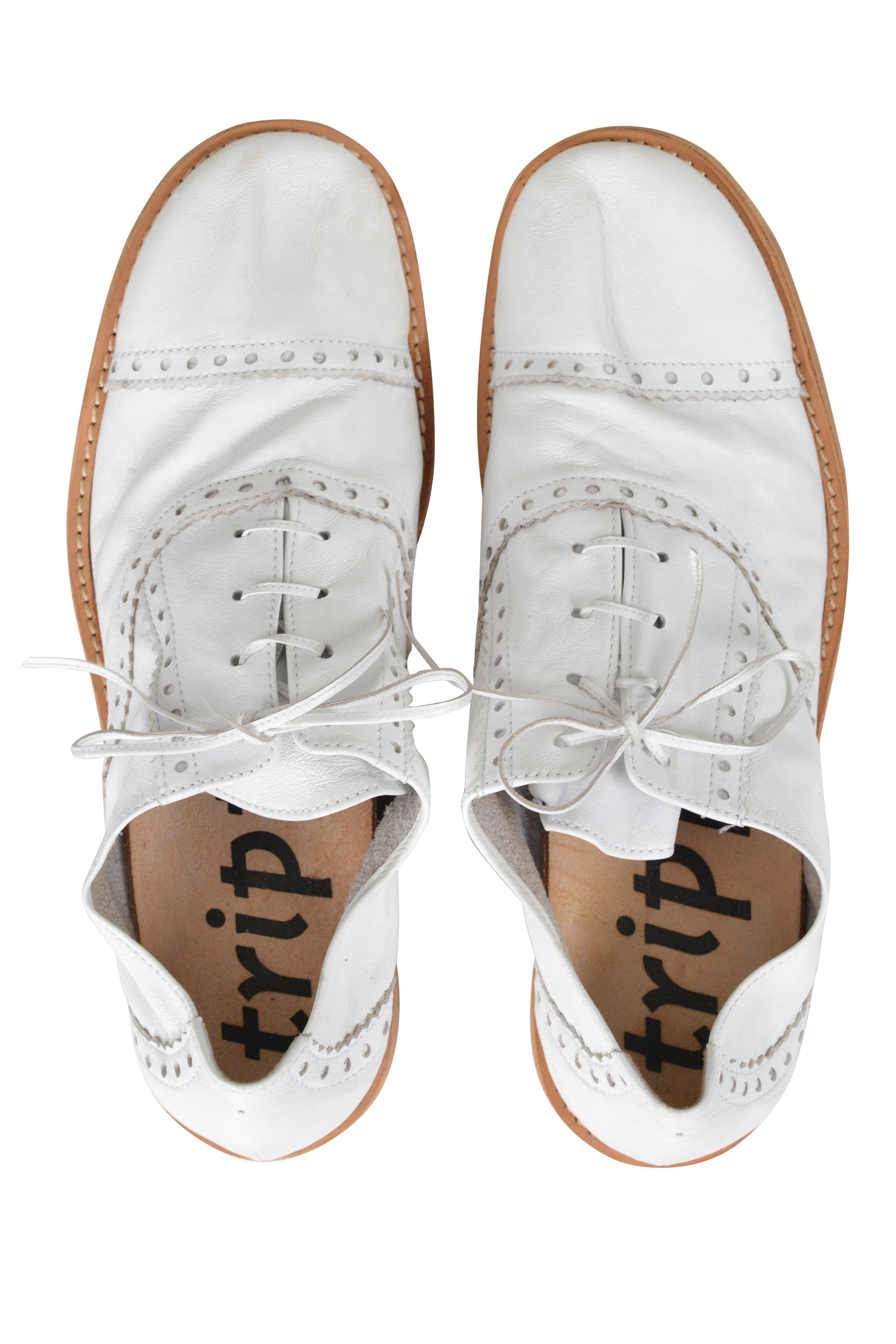 JUNYA WATANABE WHITE PERFORATED LEATHER BROGUE SHOES 2003