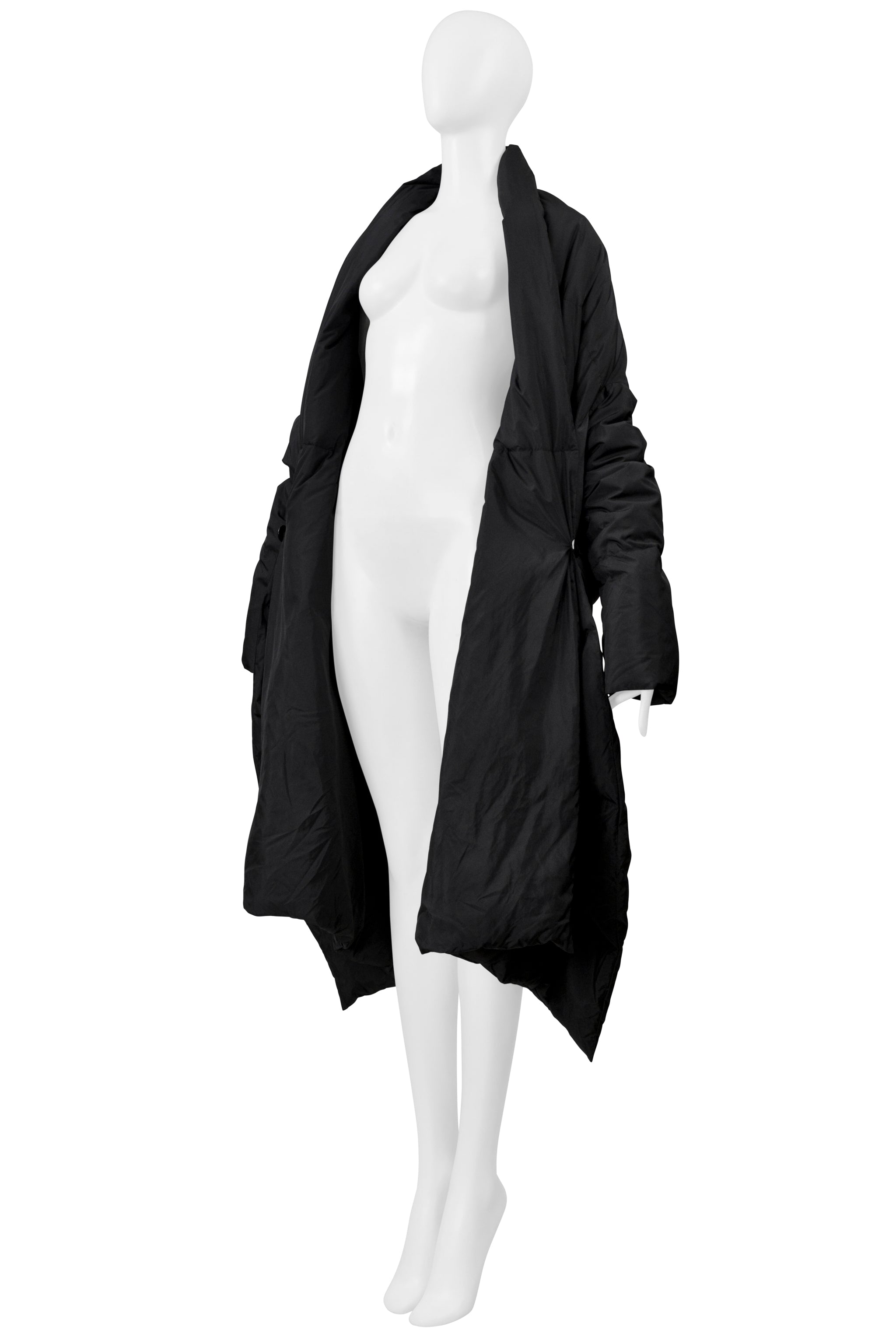 ISSEY MIYAKE BLACK PADDED PUFFER CAPE JACKET 1999-2000