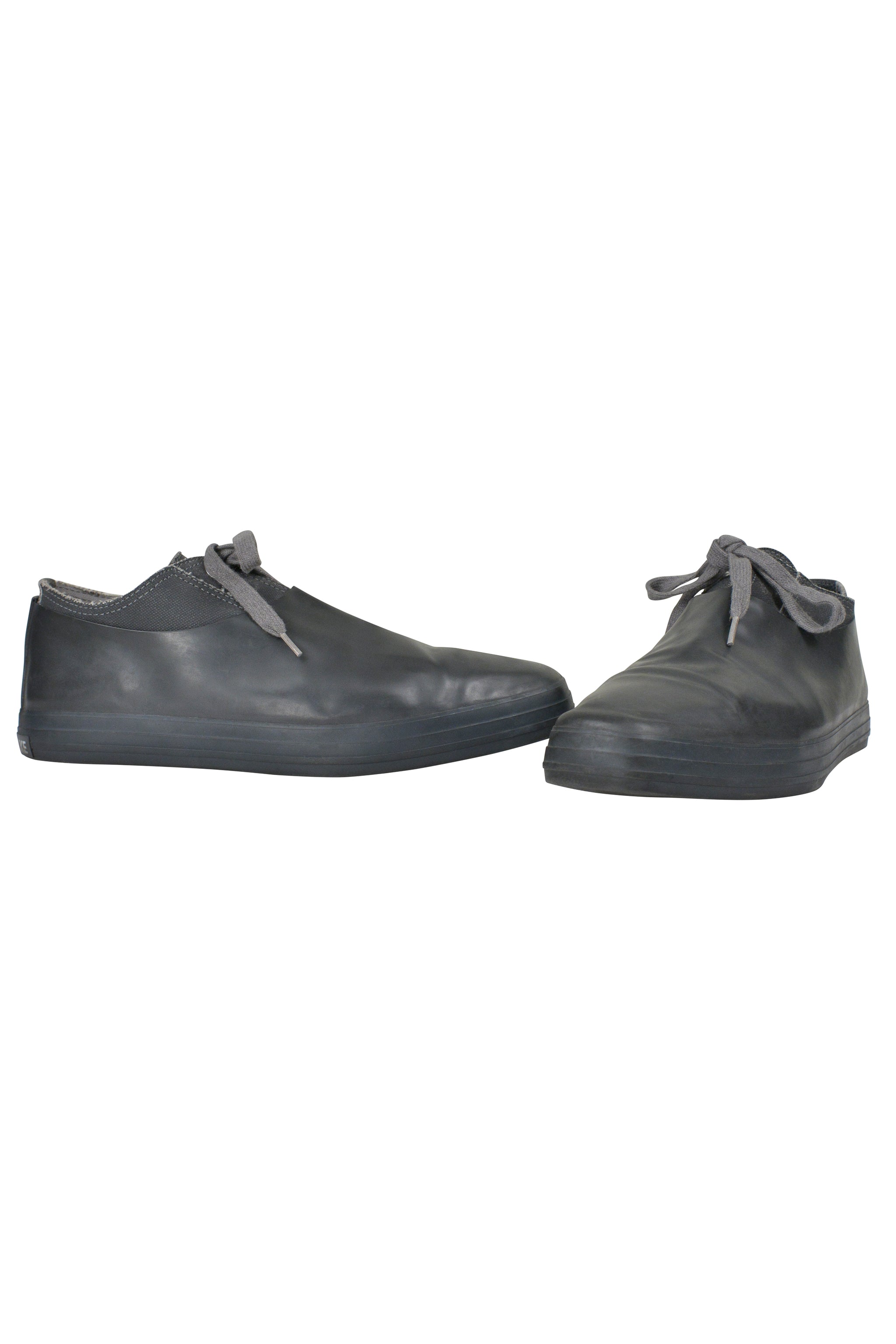 ISSEY MIYAKE GREY SHOES WITH RUBBER COVERING 2000