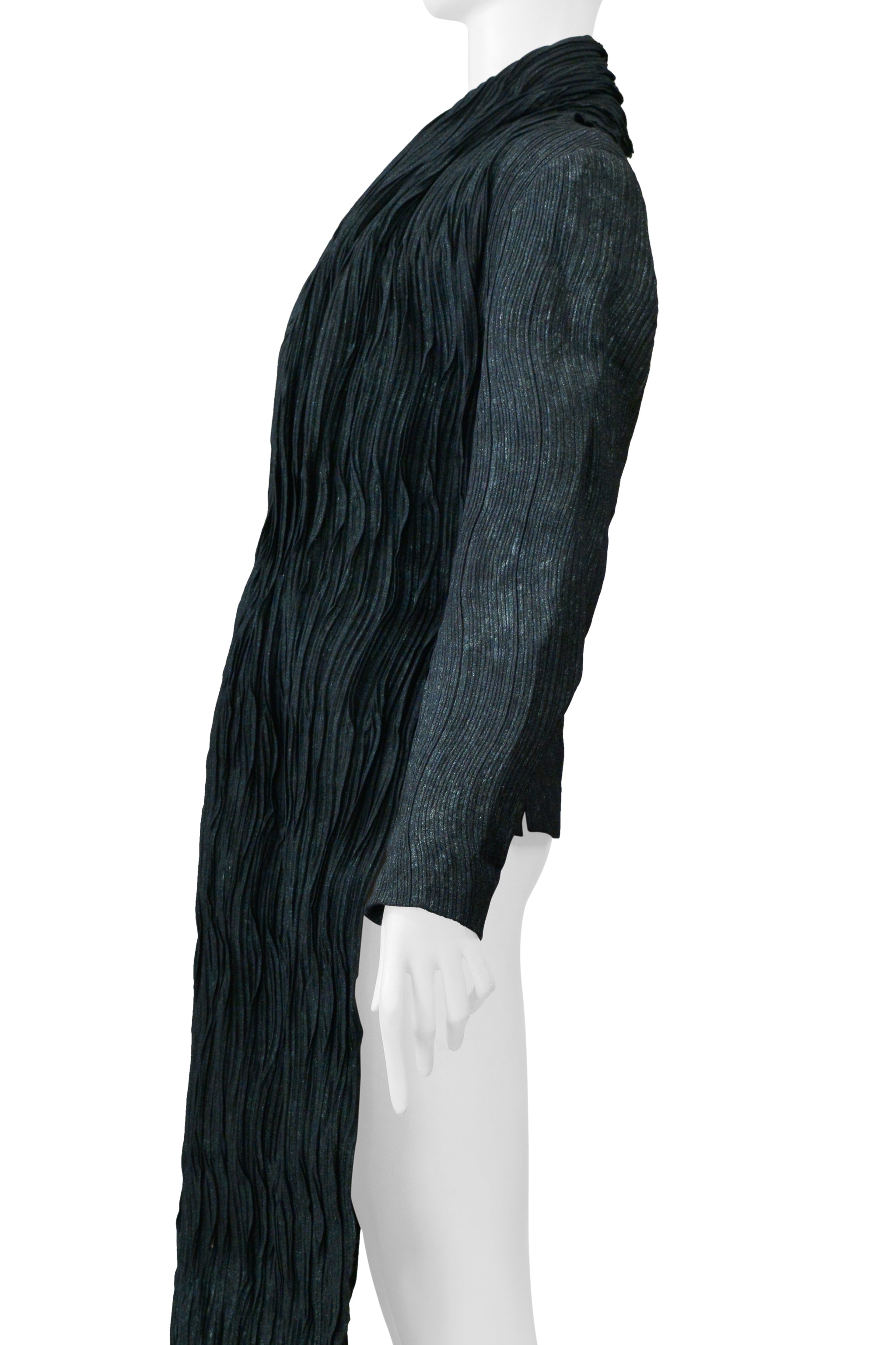 ISSEY MIYAKE SERPENT GREEN PLEATED JACKET WITH SIDE ZIPPERS AND LONG FRONT 2002-2003