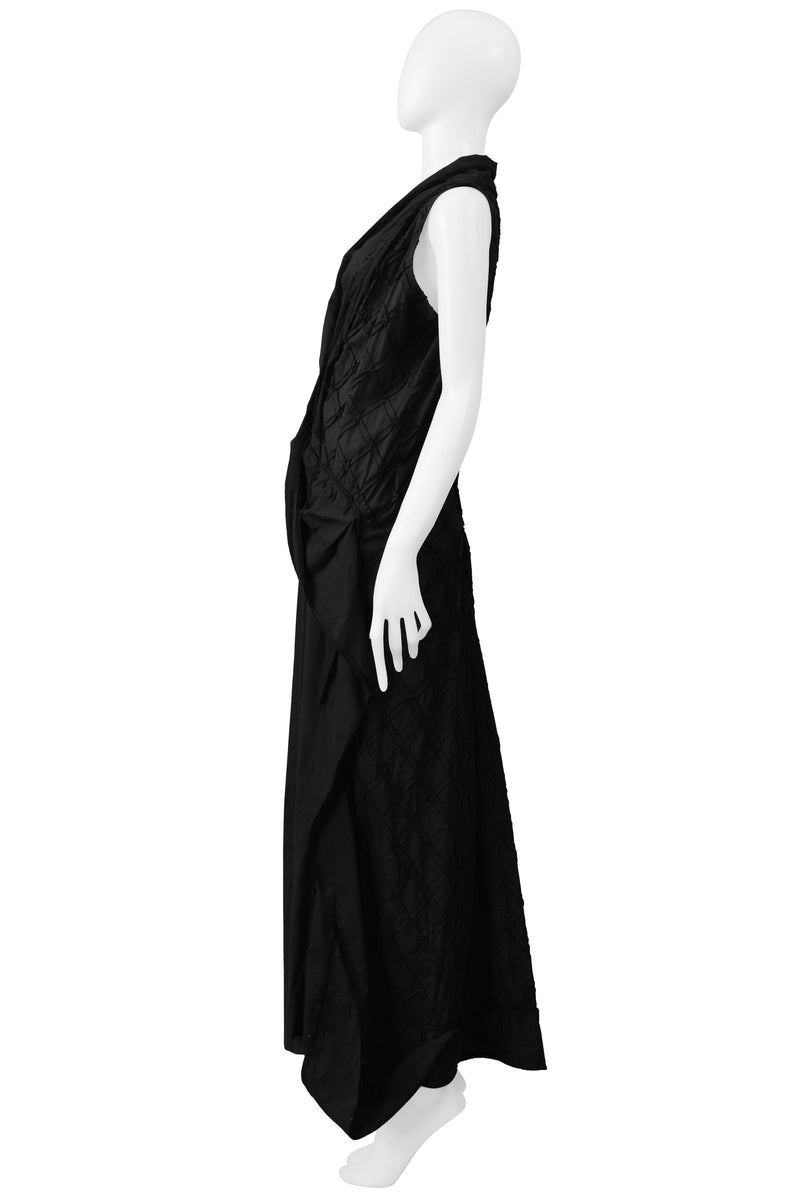 ISSEY MIYAKE BLACK SLEEVELESS DRESS WITH DIAMOND STITCH DETAIL SS 2003