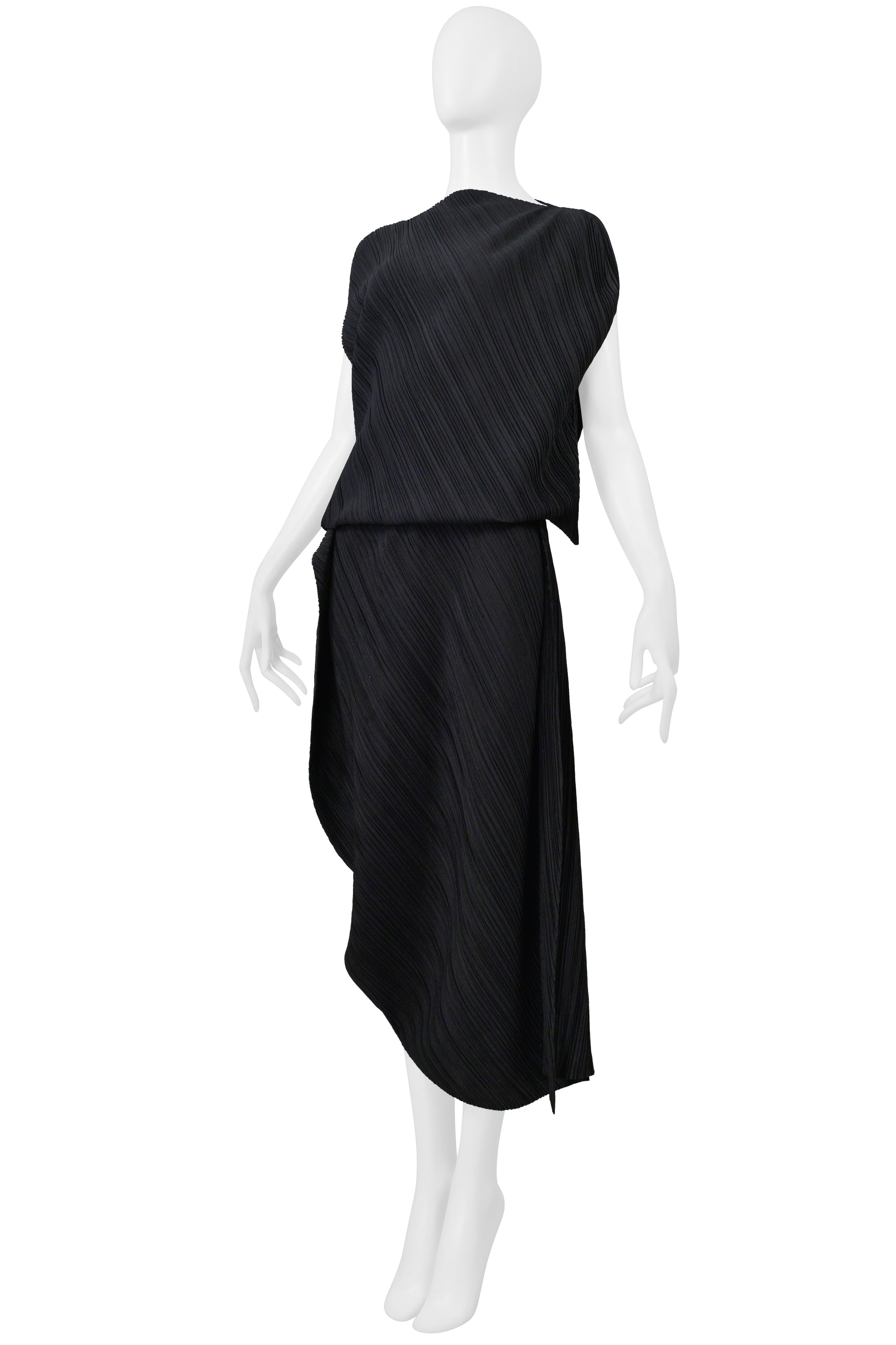 ISSEY MIYAKE BLACK ASYMMETRICAL PLEATED TOP AND SKIRT ENSEMBLE SS 2005