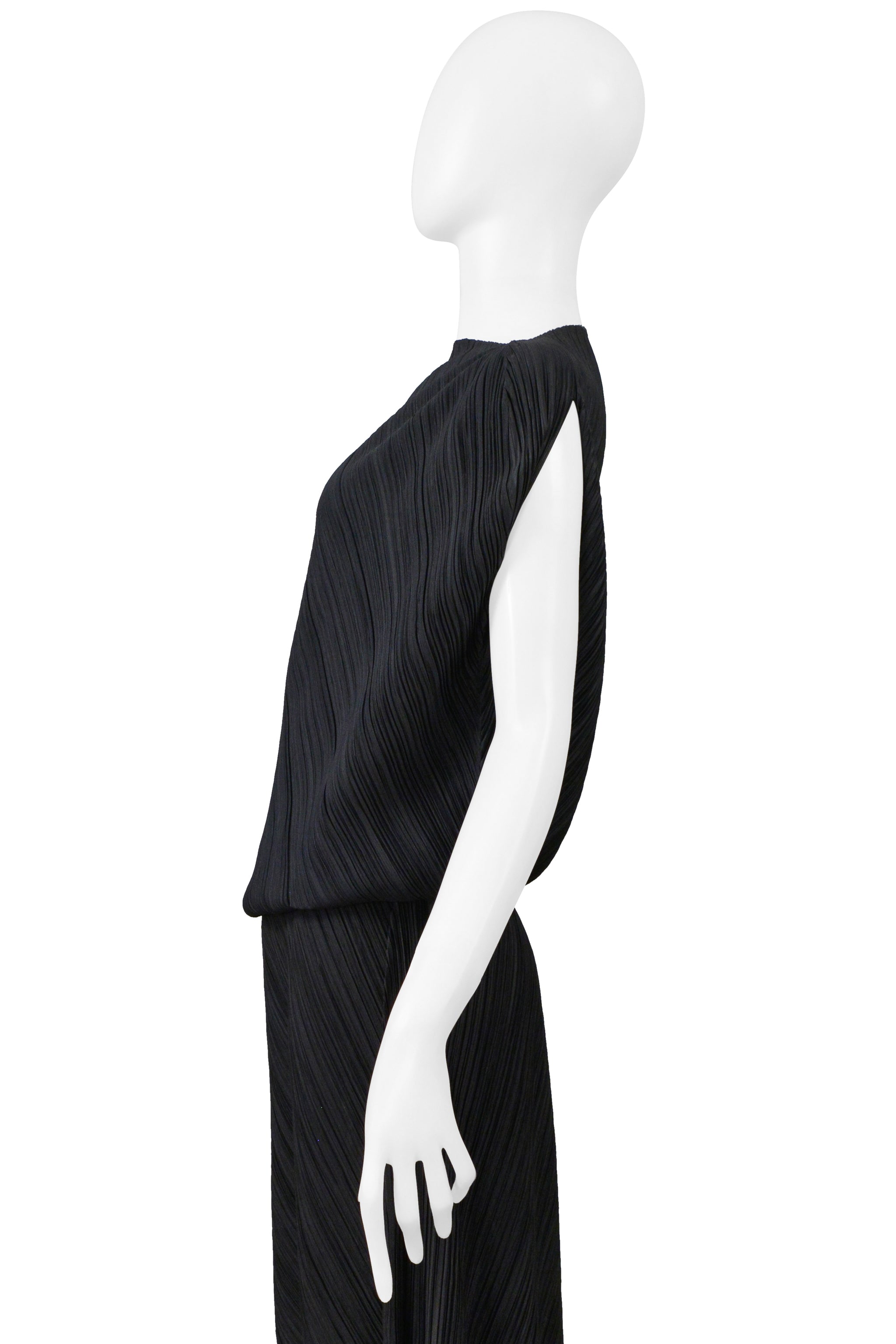 ISSEY MIYAKE BLACK ASYMMETRICAL PLEATED TOP AND SKIRT ENSEMBLE SS 2005