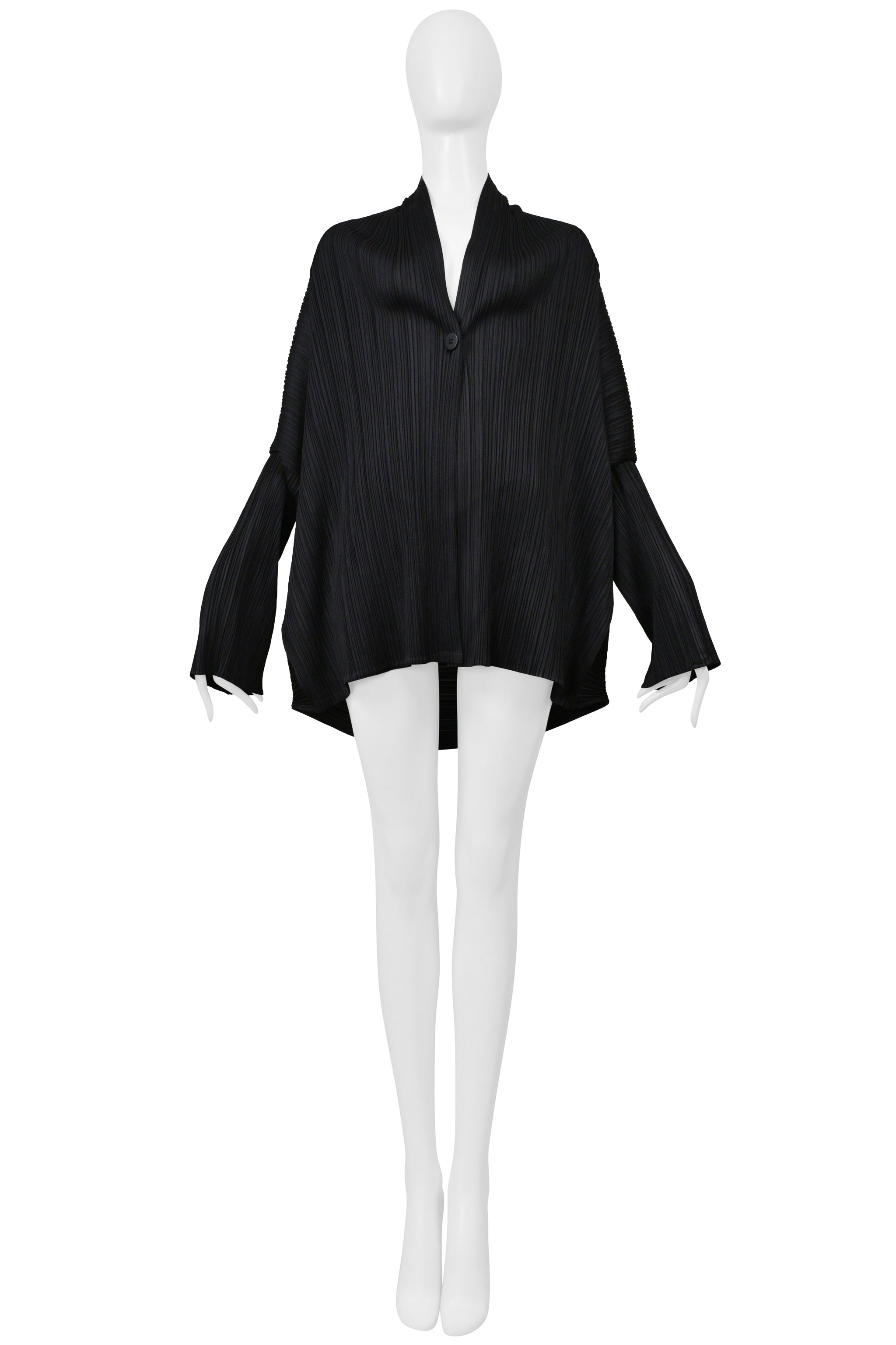 ISSEY MIYAKE BLACK PLEATED DIAMOND BACK SHELL JACKET WITH ONE BUTTON