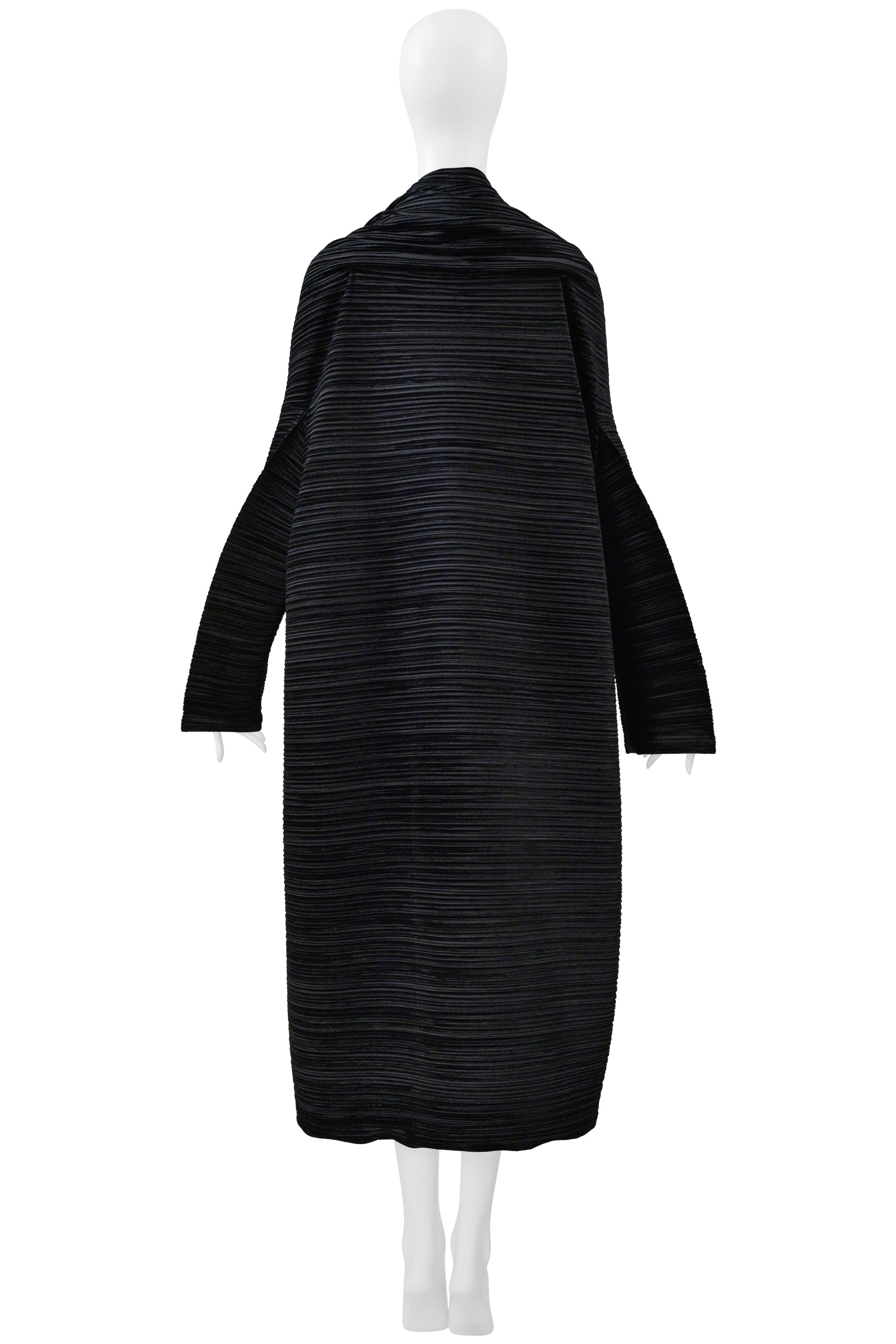 ISSEY MIYAKE BLACK VELVET PLEATED OPERA COAT WITH CONVERTIBLE SKIRT FW 2000