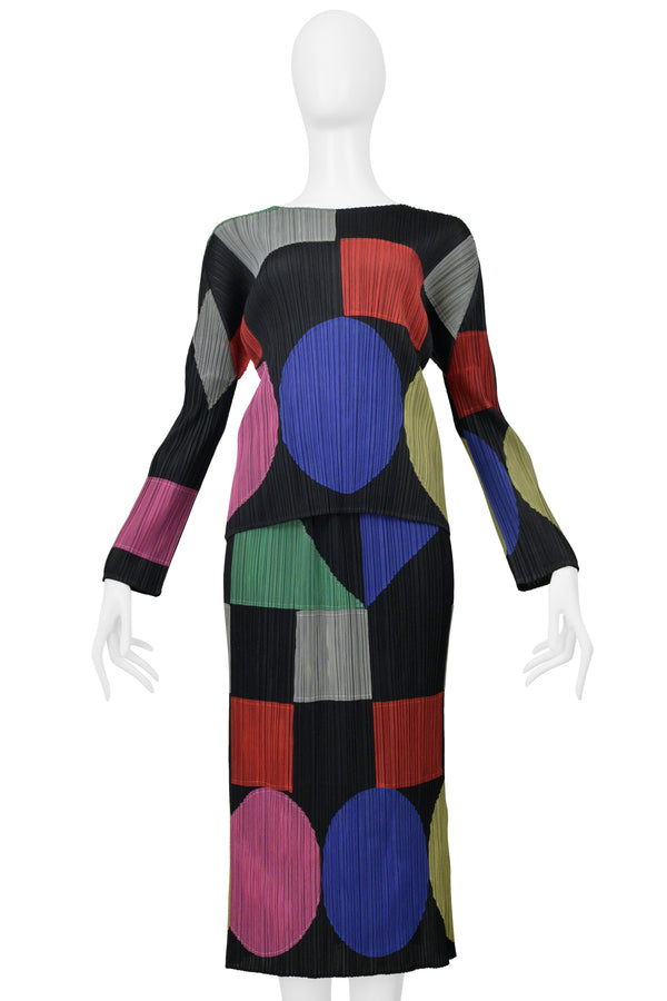 ISSEY MIYAKE 2000 BLACK PLEATED SKIRT ENSEMBLE WITH MULTICOLOR GEOMETRIC APPLIQUES